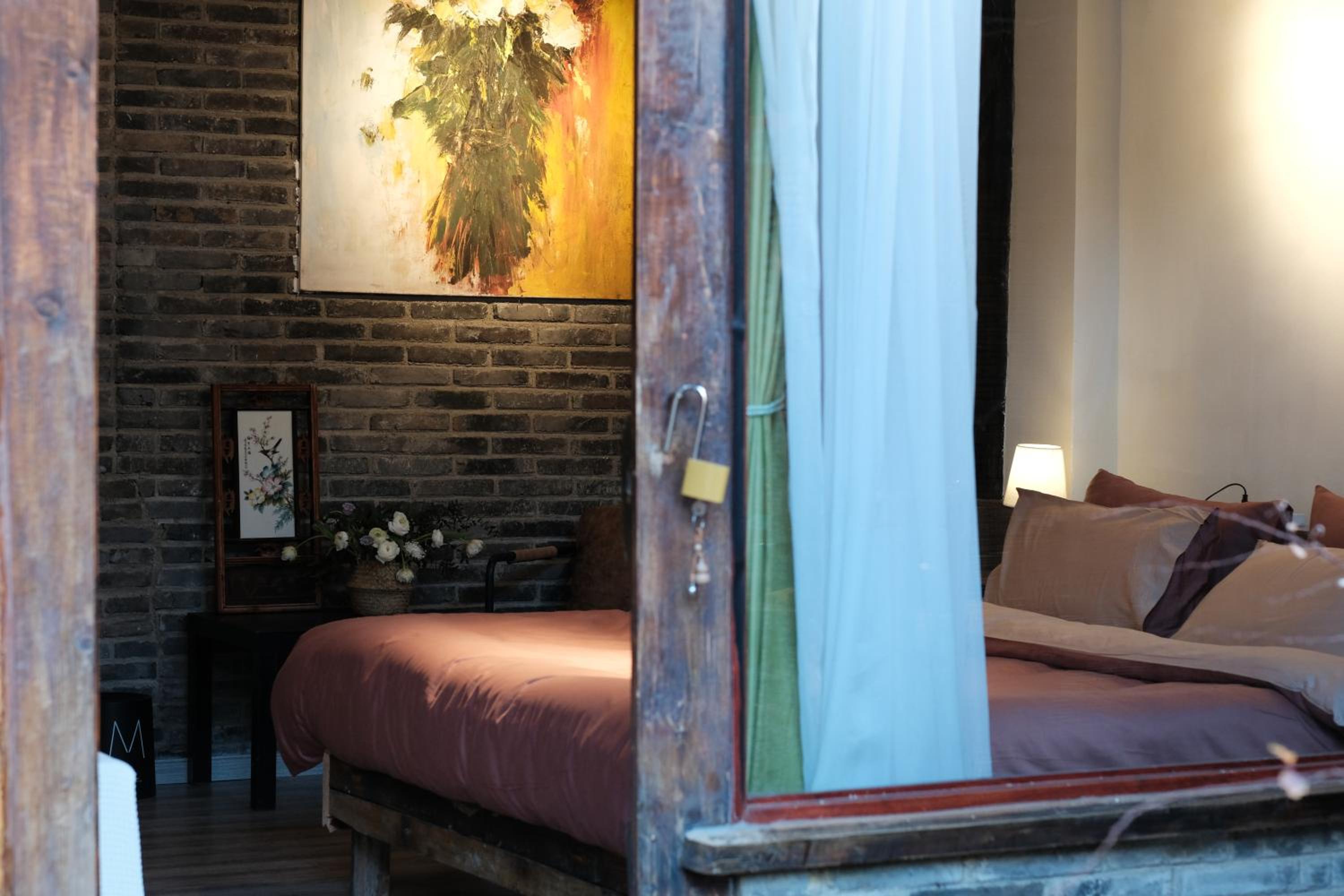 Deluxe Double Room With Naxi Yard View photo 2