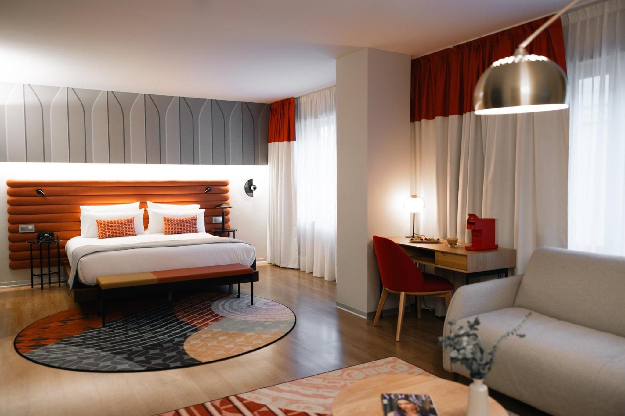 King Suite - Photo 1