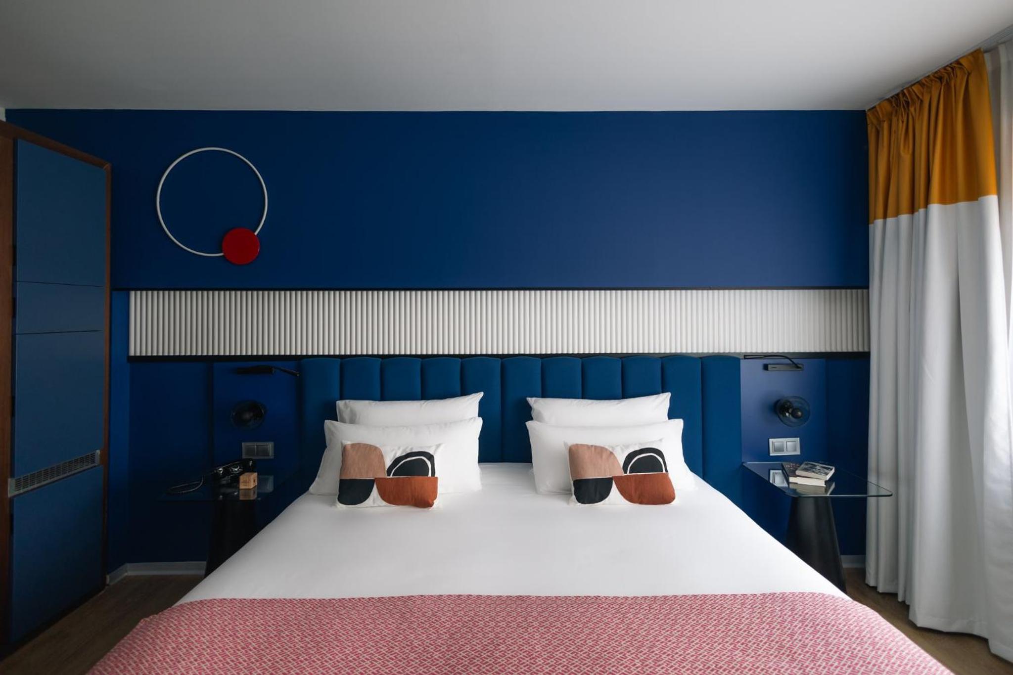 Premium Queen Room - Accessible - Photo 2