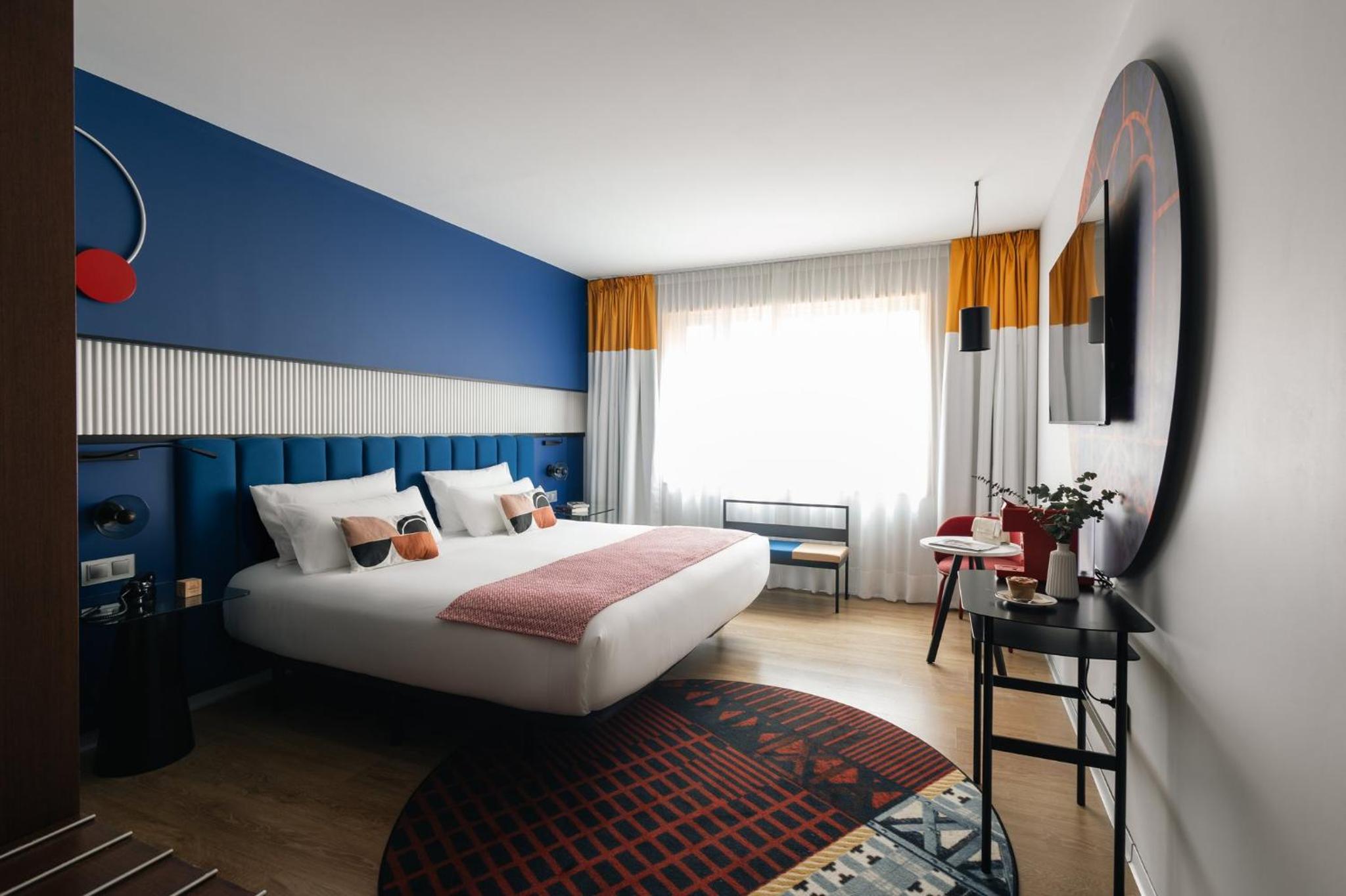 Premium King Room