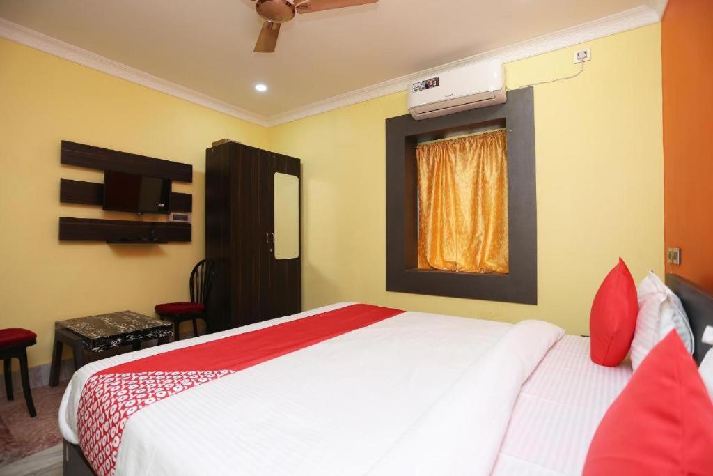 Deluxe Double Room (2 Adults + 1 Child) photo 1