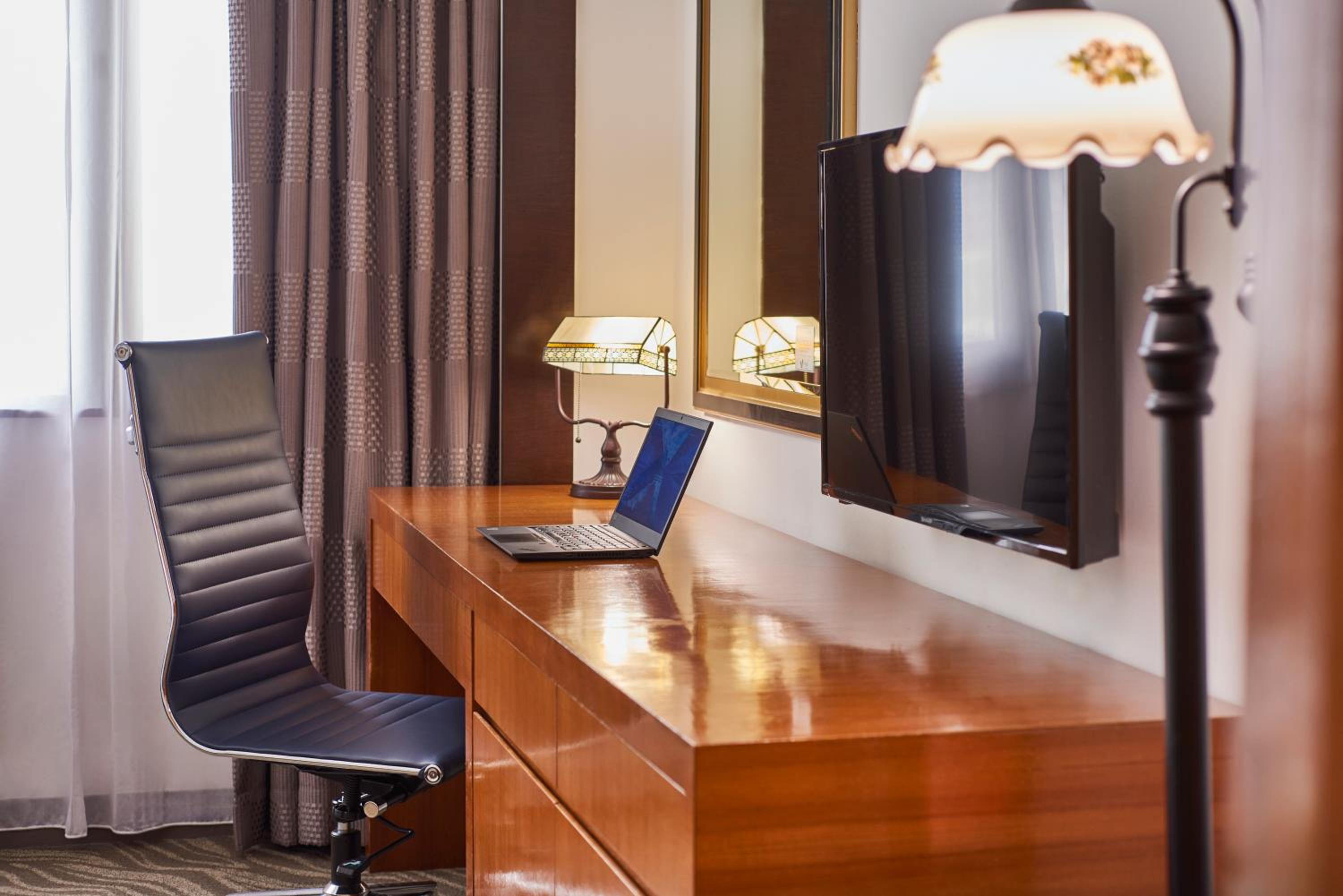 Deluxe Double or Twin Room photo 2