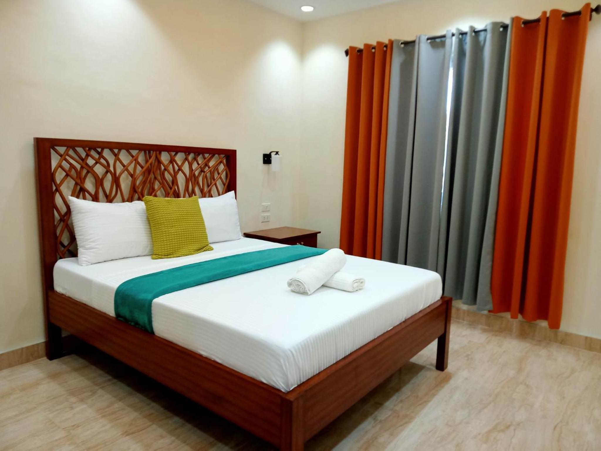 Deluxe Room - Photo 2