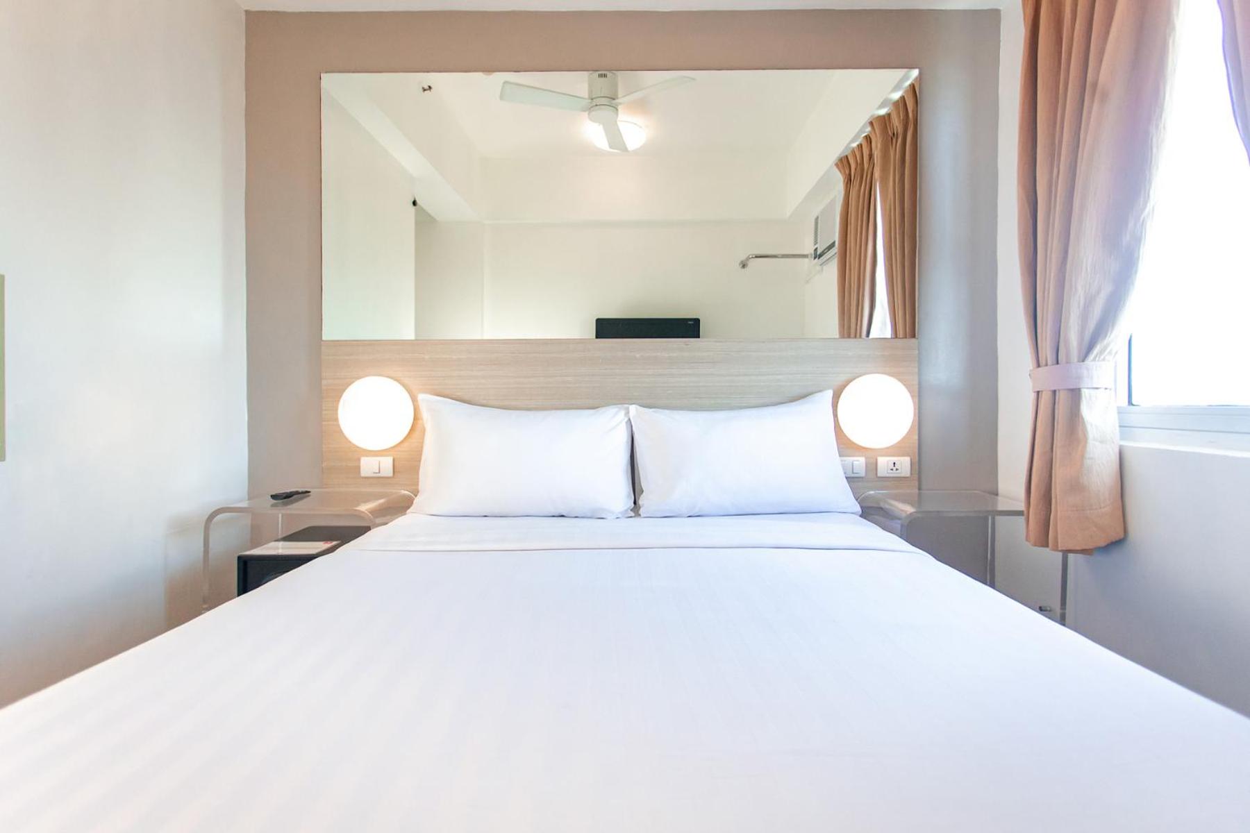 Double Room - Photo 7