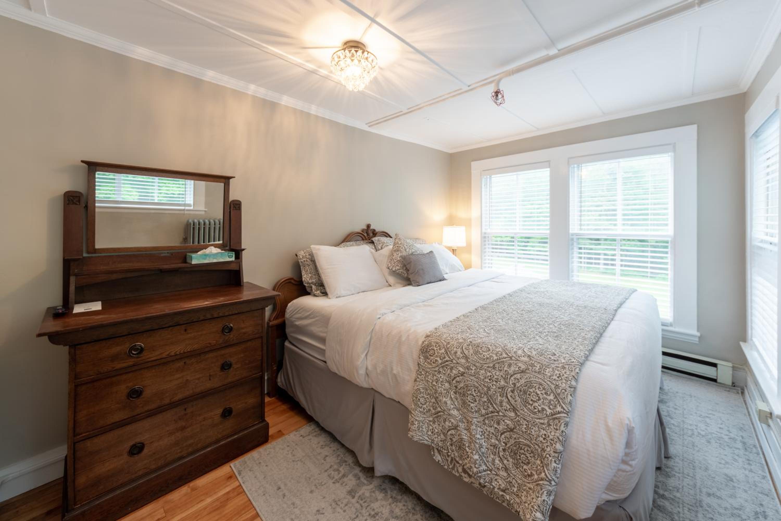 Standard King Room