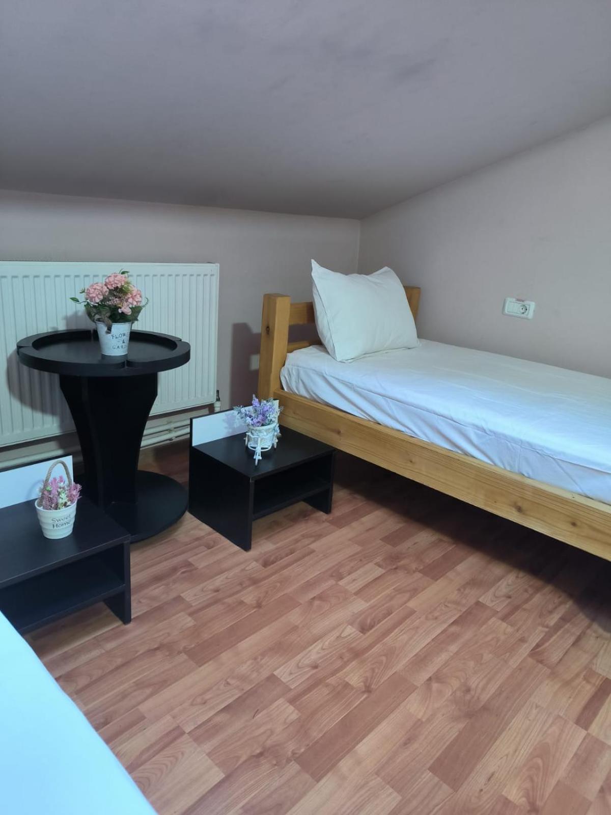 Classic Triple Room photo 3