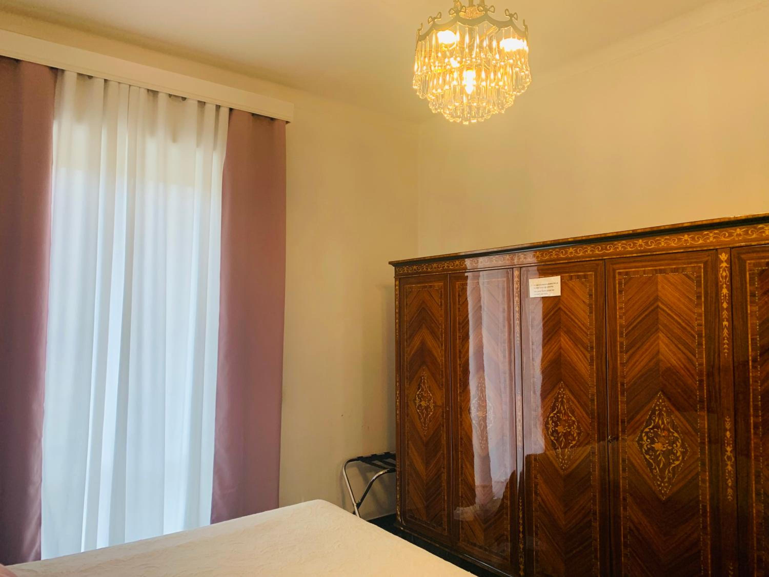Three-Bedroom Premium Apartment with Balcony - Photo 28