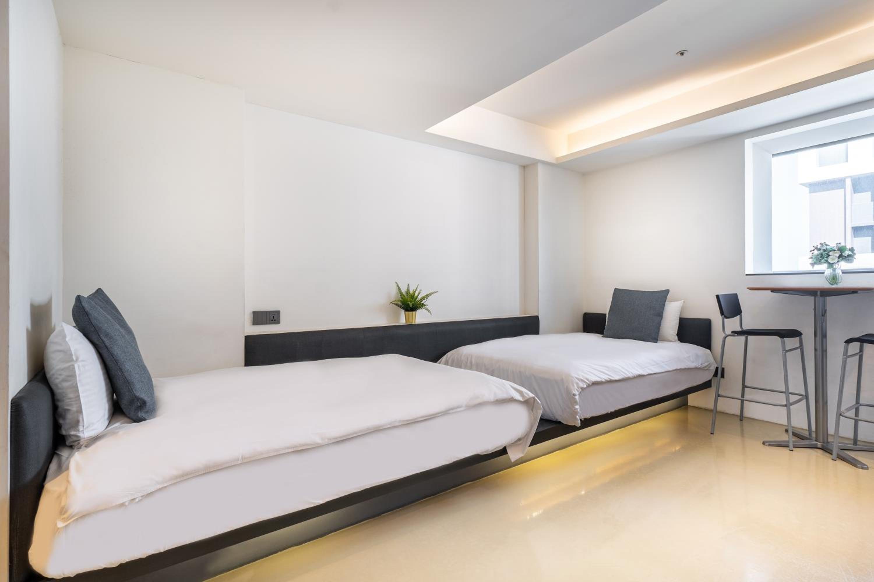 Standard Twin Room photo 3