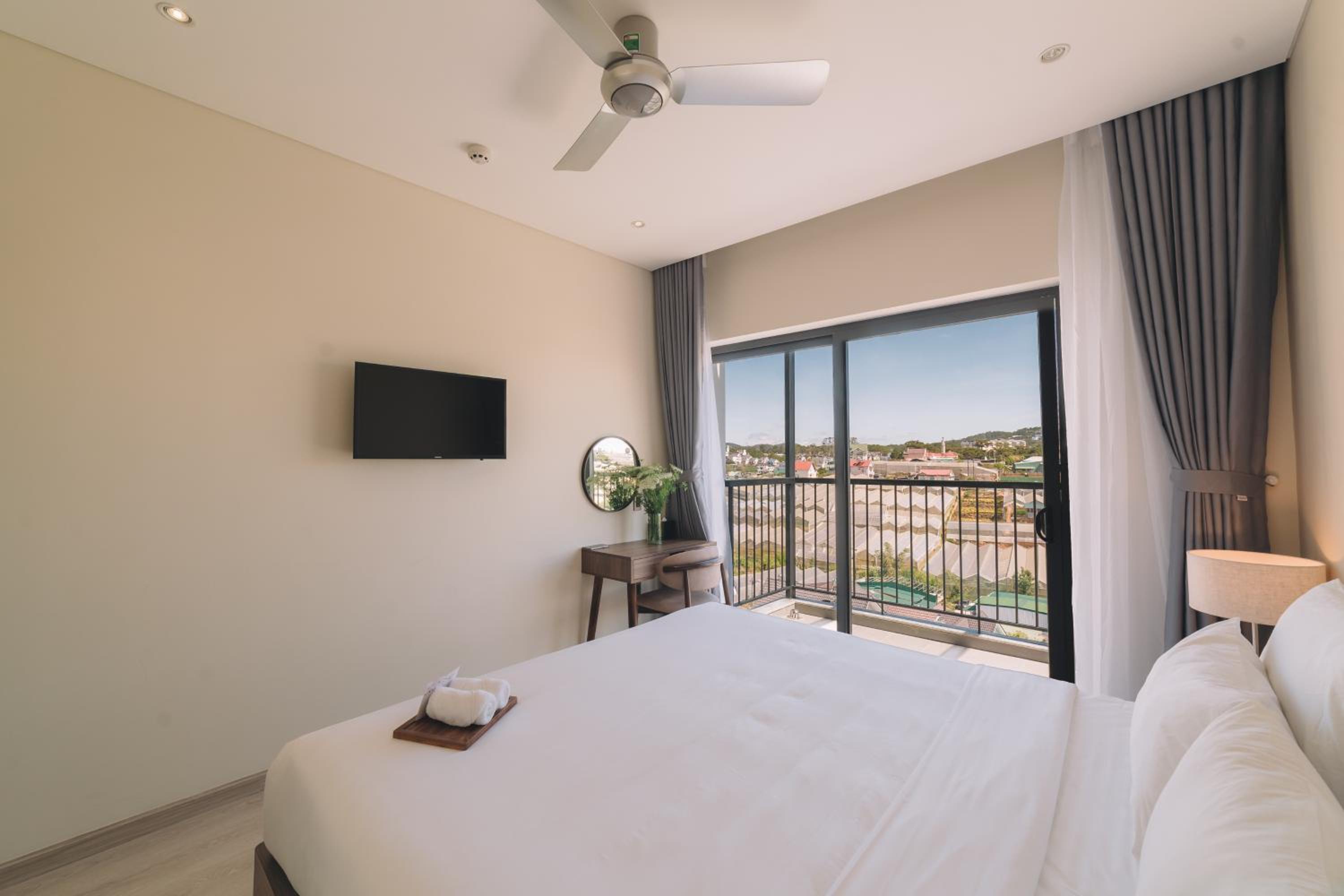 Deluxe Double Room - Photo 2