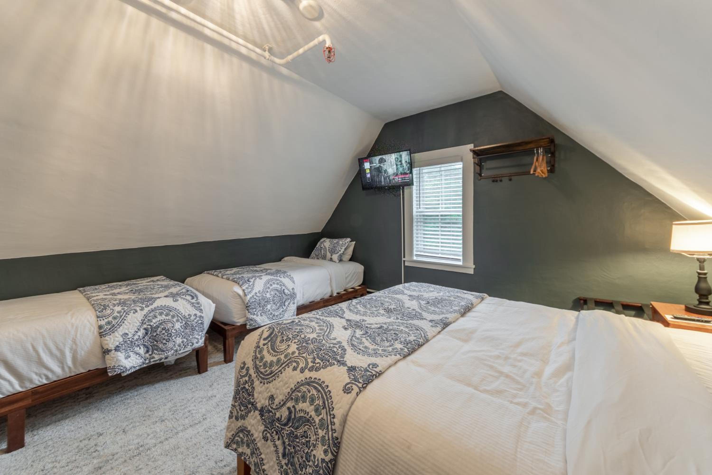 Comfort Quadruple Room