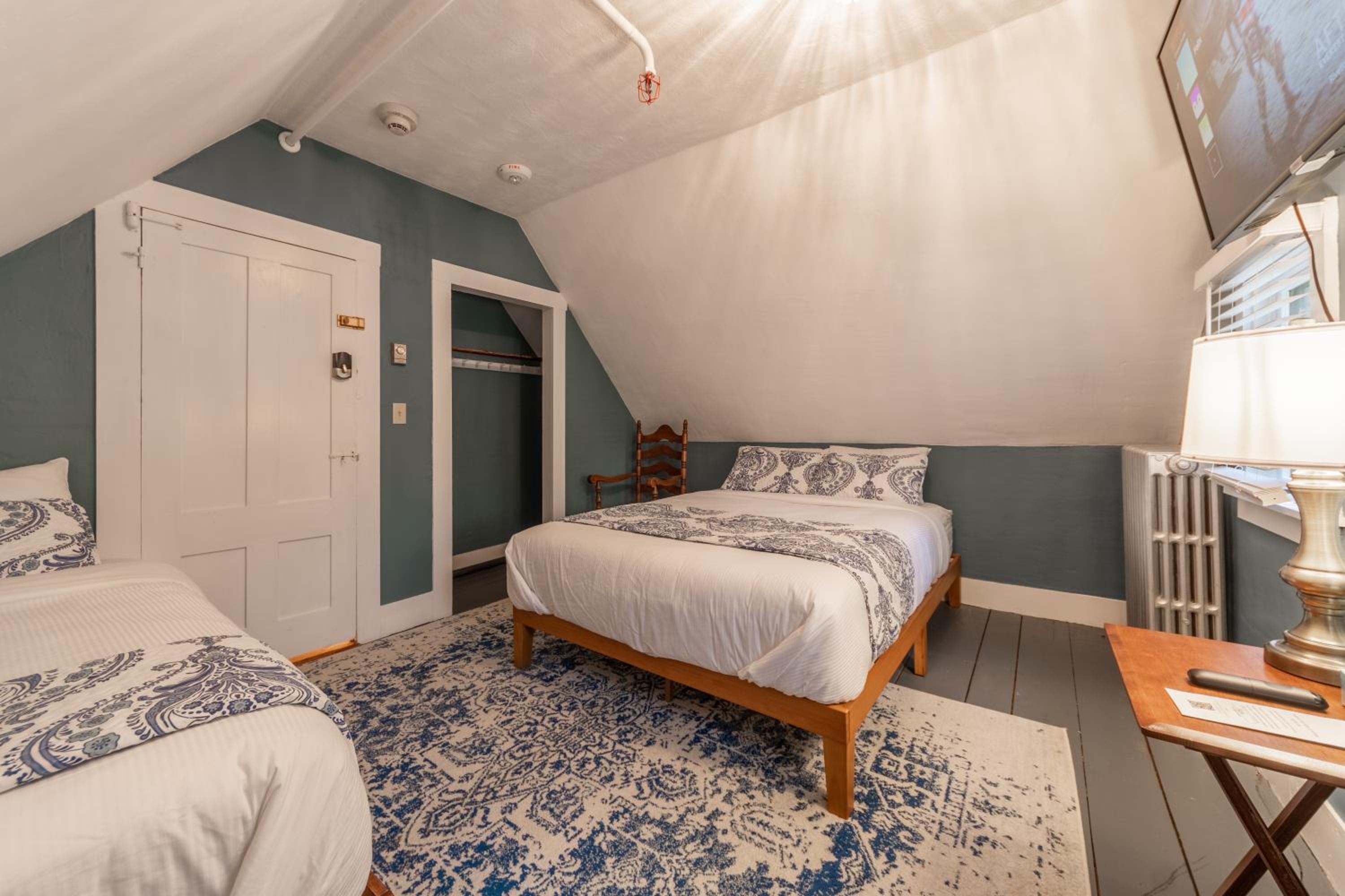 Triple Room with Private External Bathroom photo 2