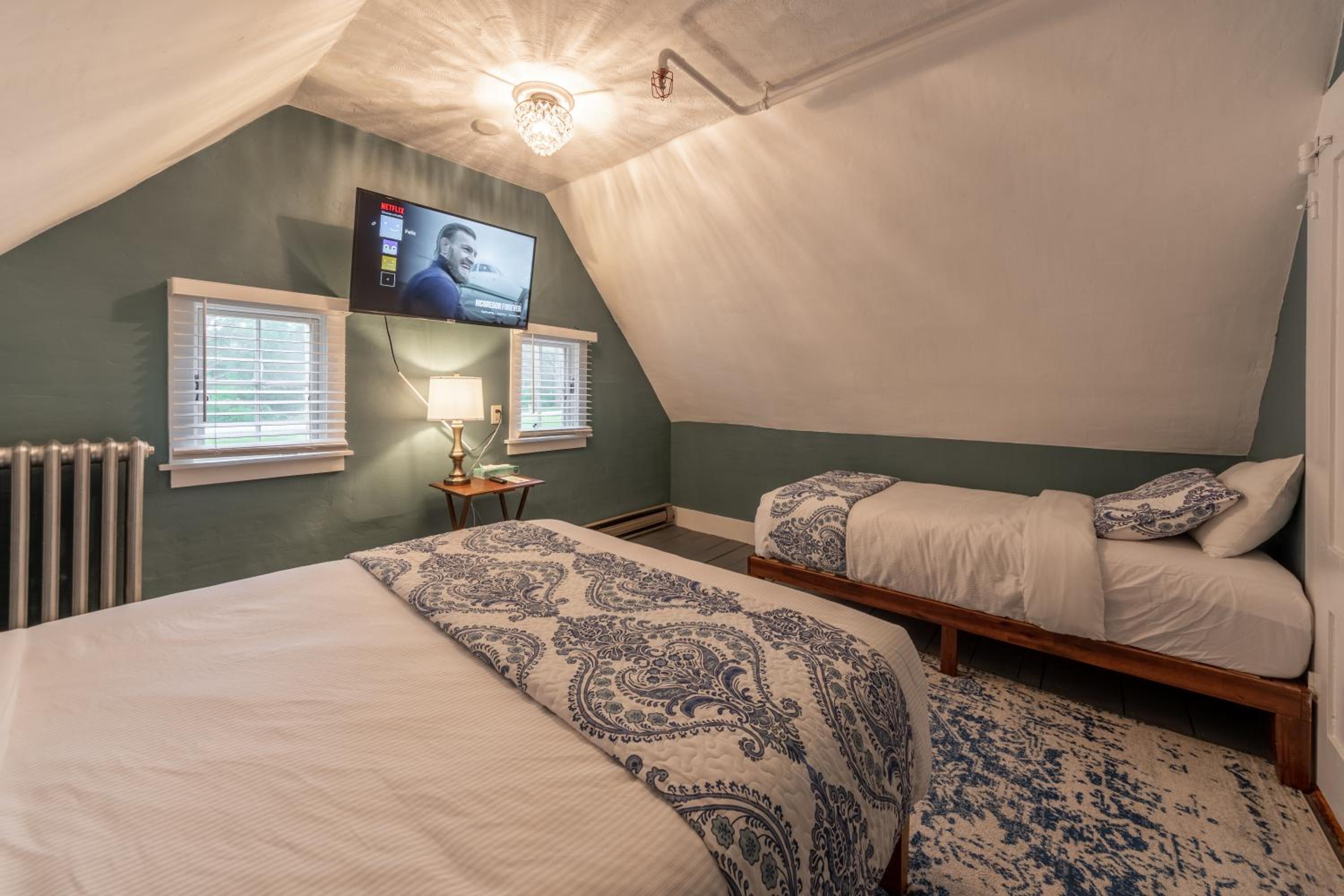 Triple Room with Private External Bathroom