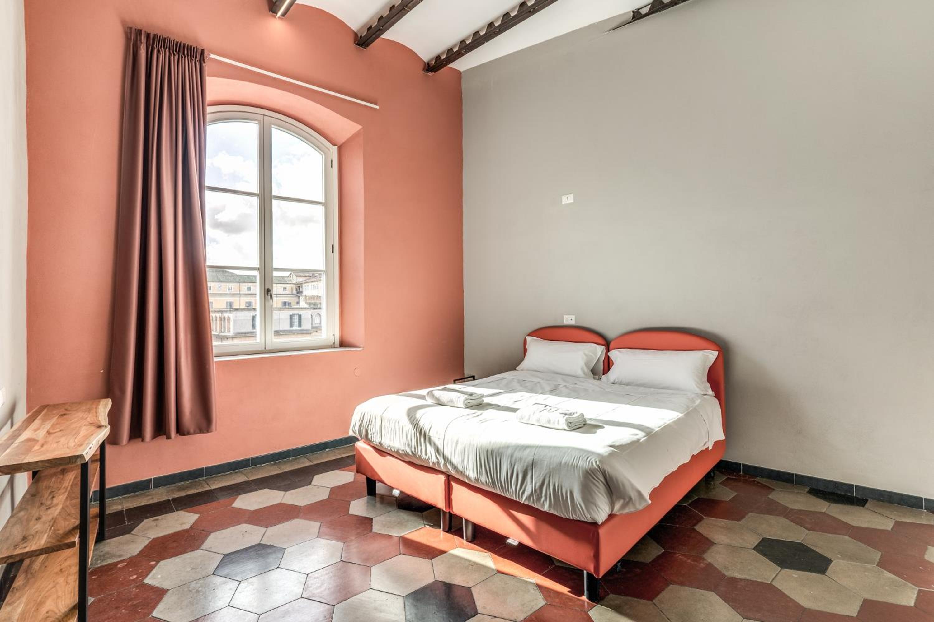 Large Double Room photo 1