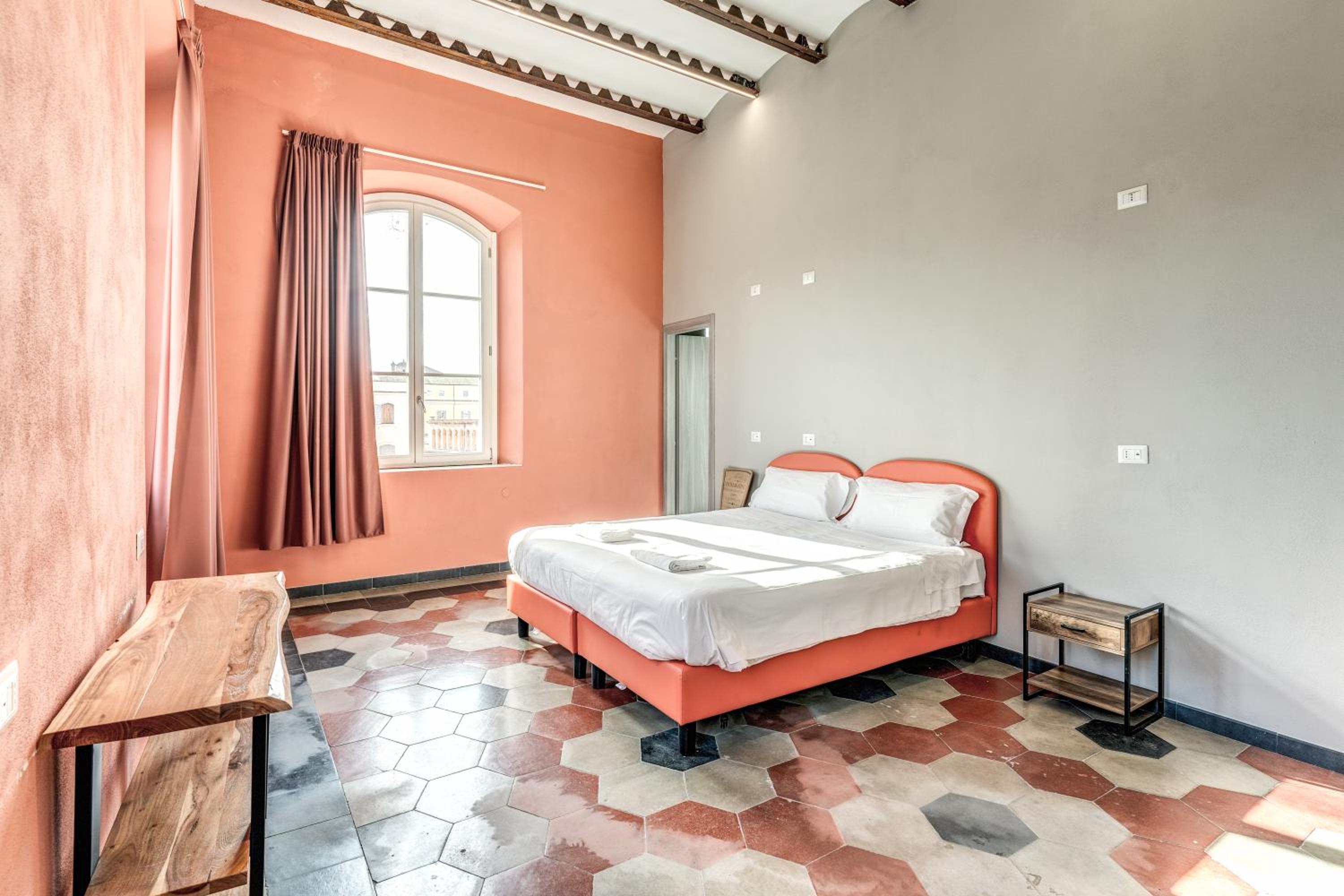 Large Double Room photo 3
