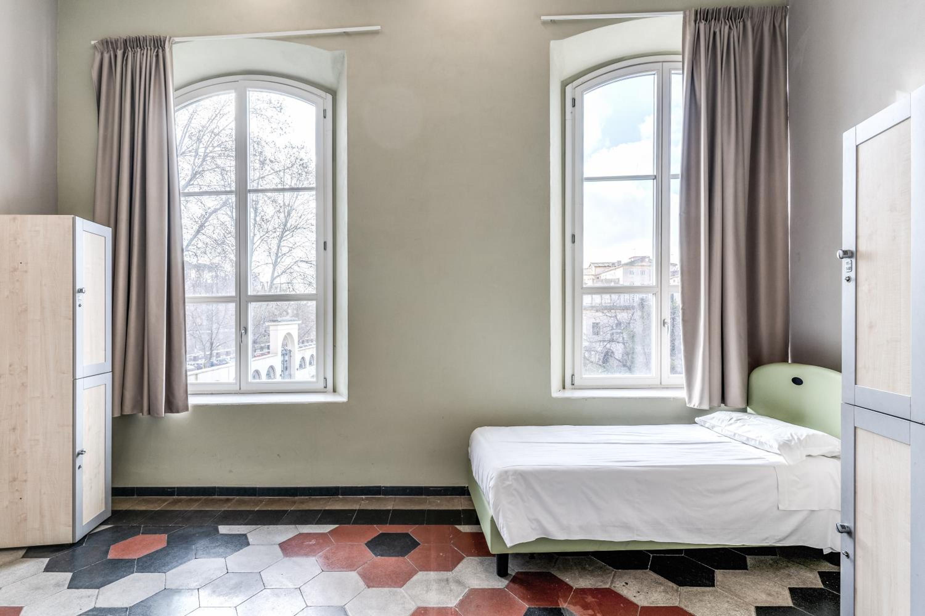Large Double Room photo 2