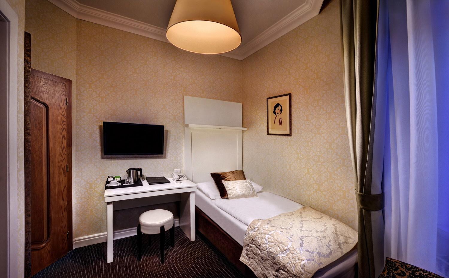 Small Single Room photo 1