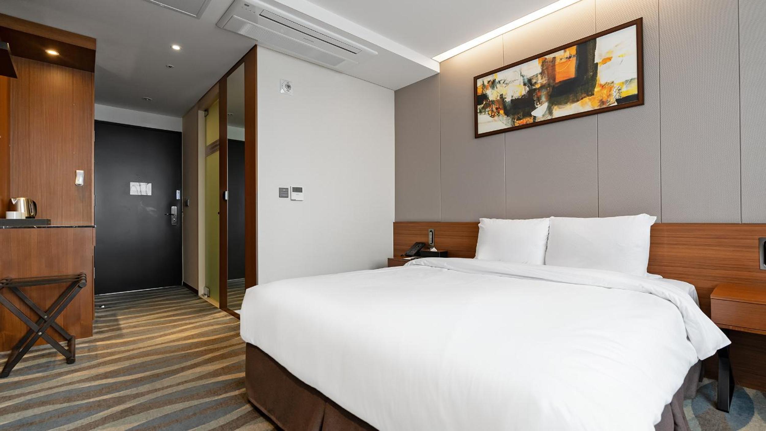 Standard Double Room - Photo 1