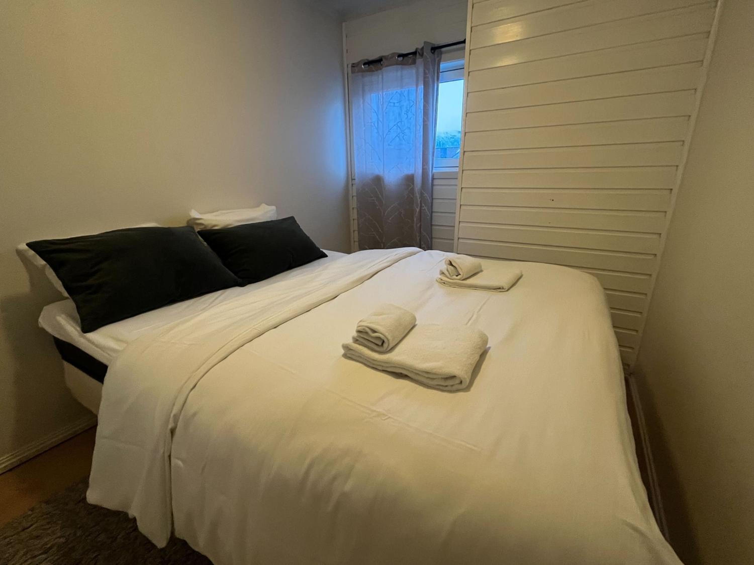 One-Bedroom Apartment - Photo 1