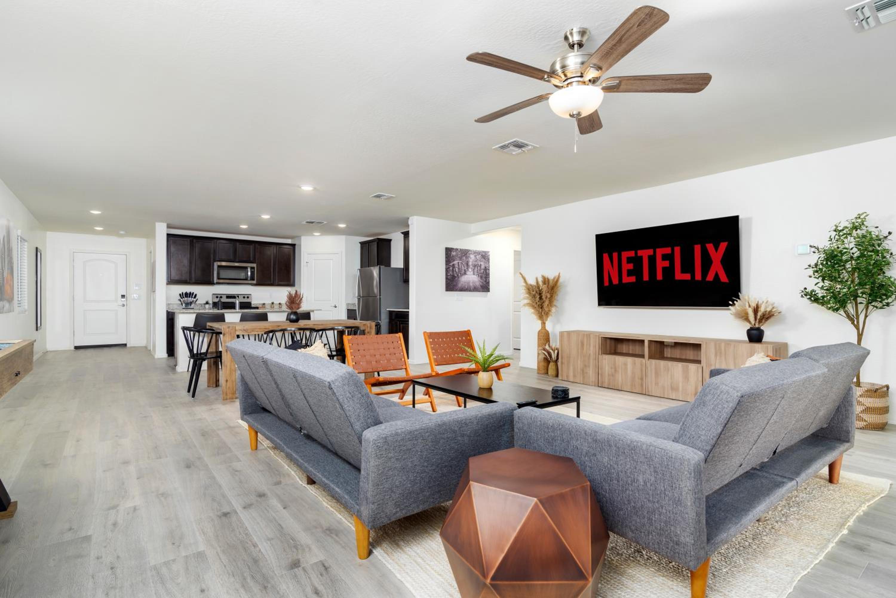 Four-Bedroom House photo 1