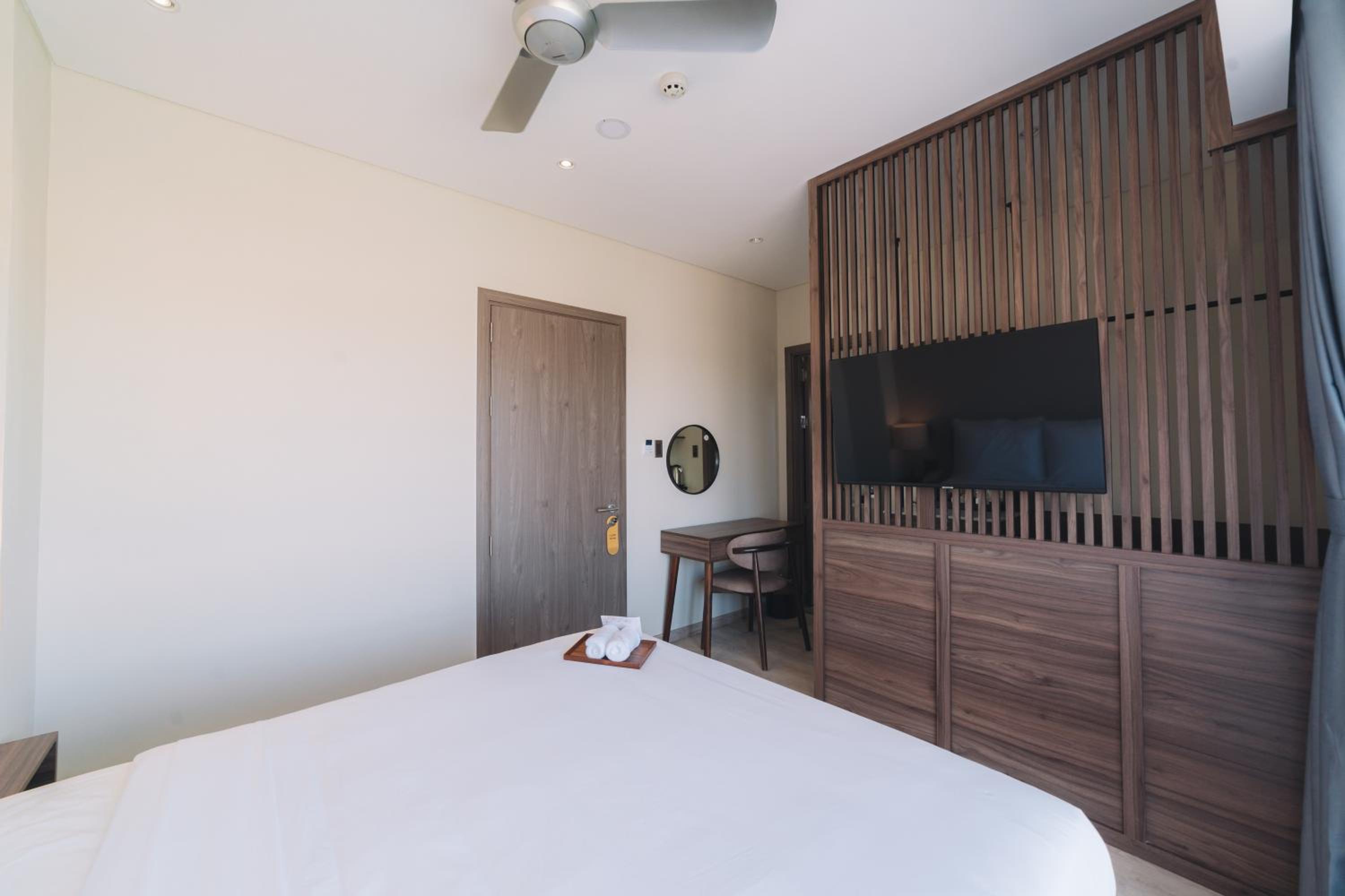 Three-Bedroom Apartment - Photo 16