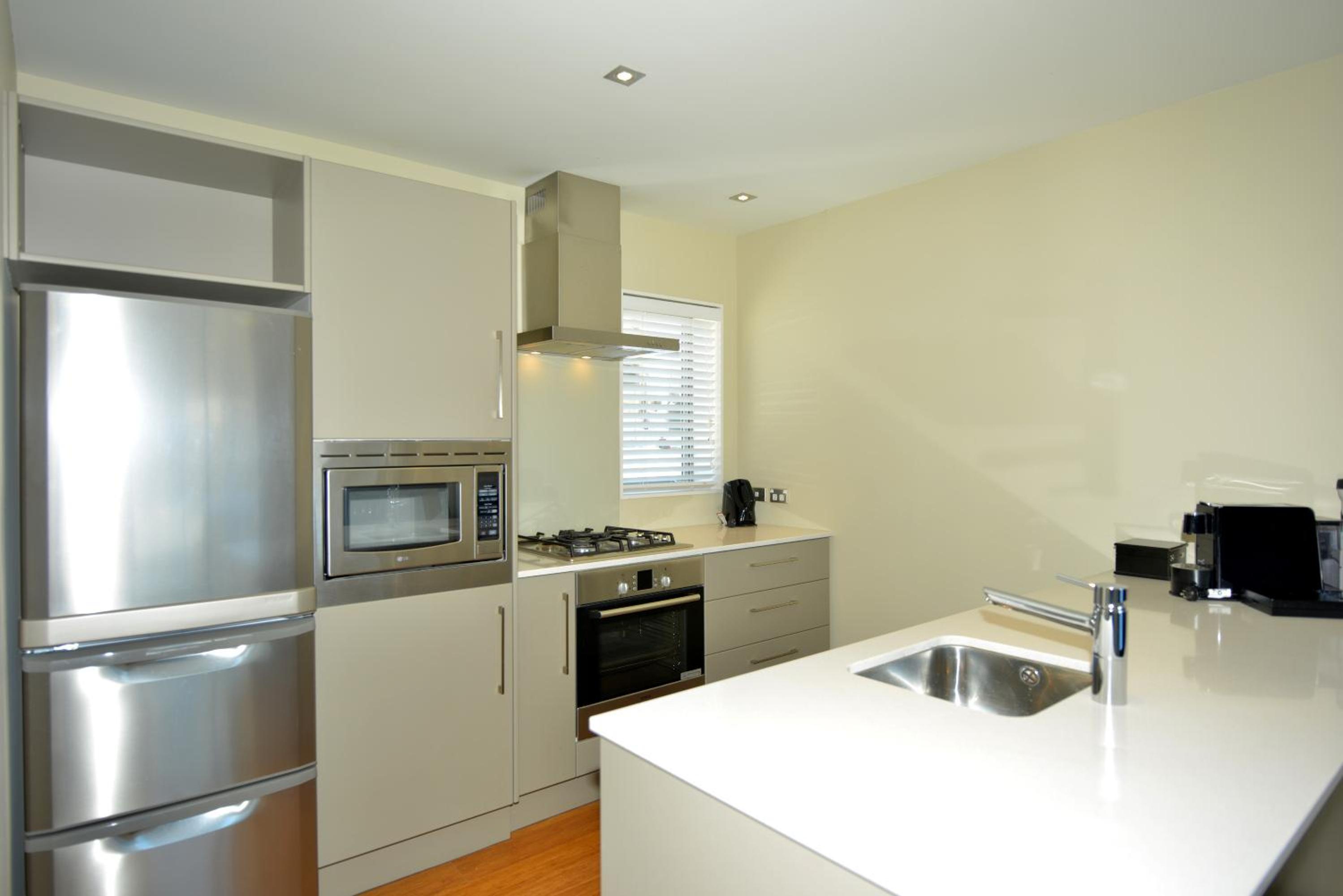 Two-Bedroom Suite With Mountain View - Photo 5
