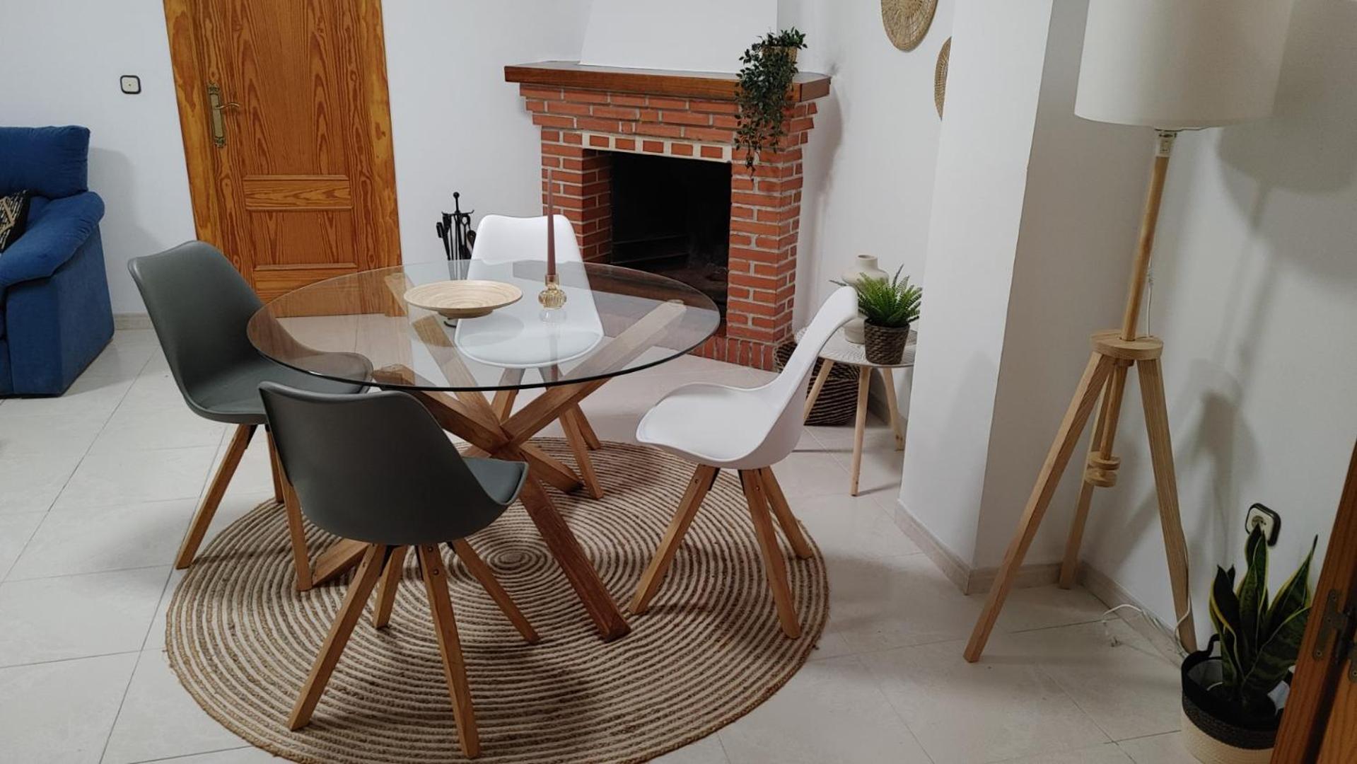 Four-Bedroom House - Photo 27