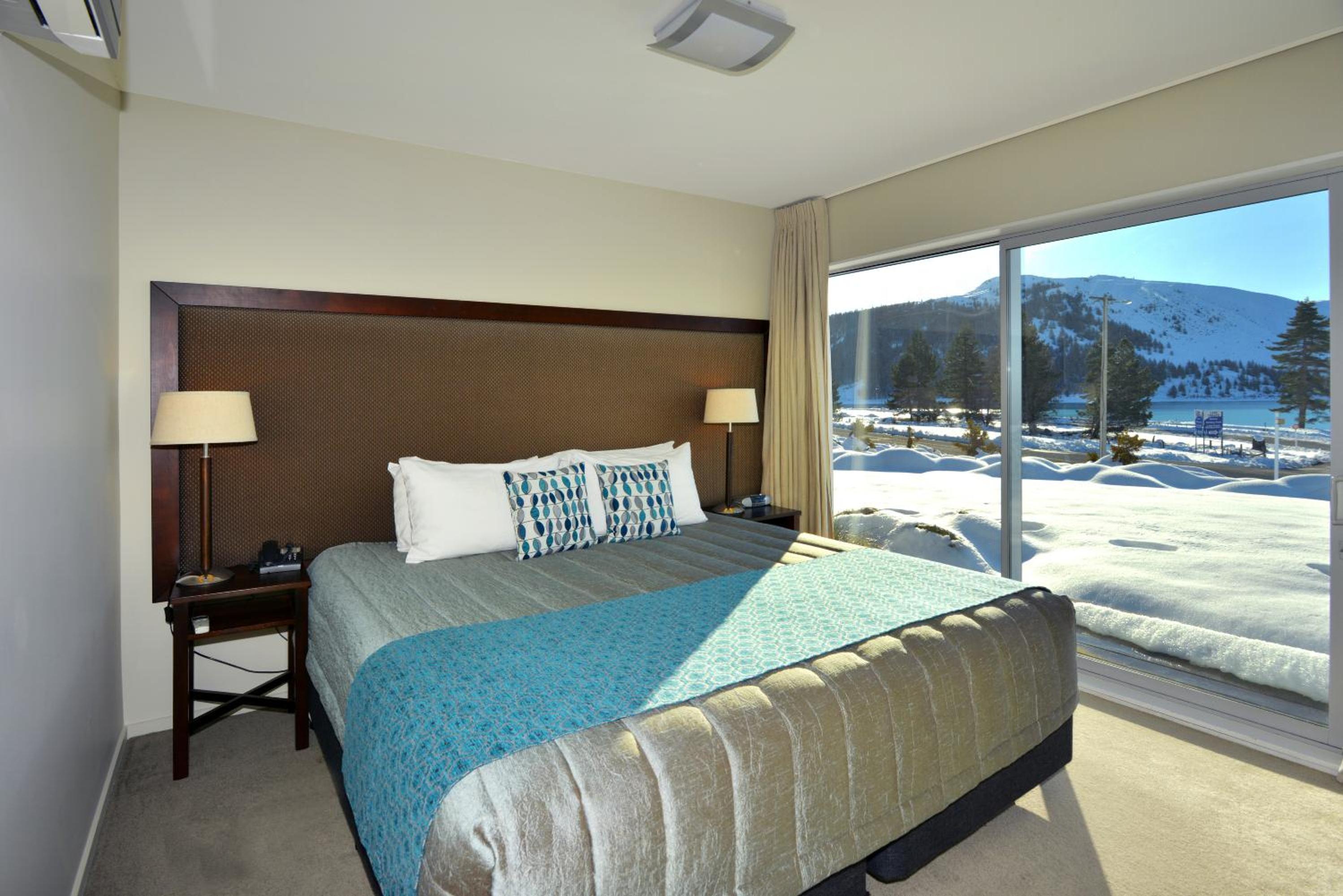 One-Bedroom Suite With Lake View