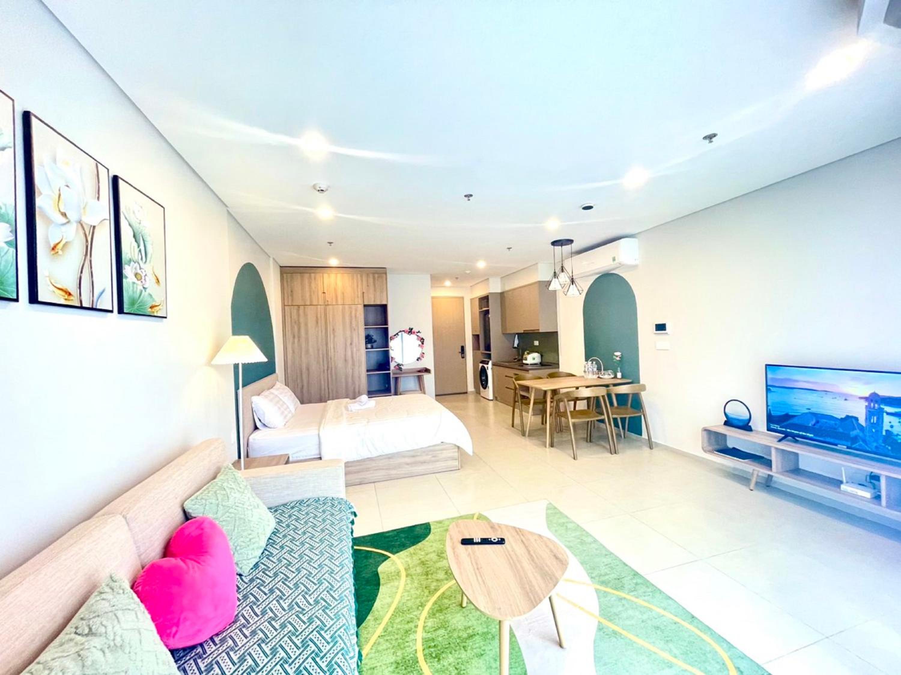 Studio Apartment - Photo 19