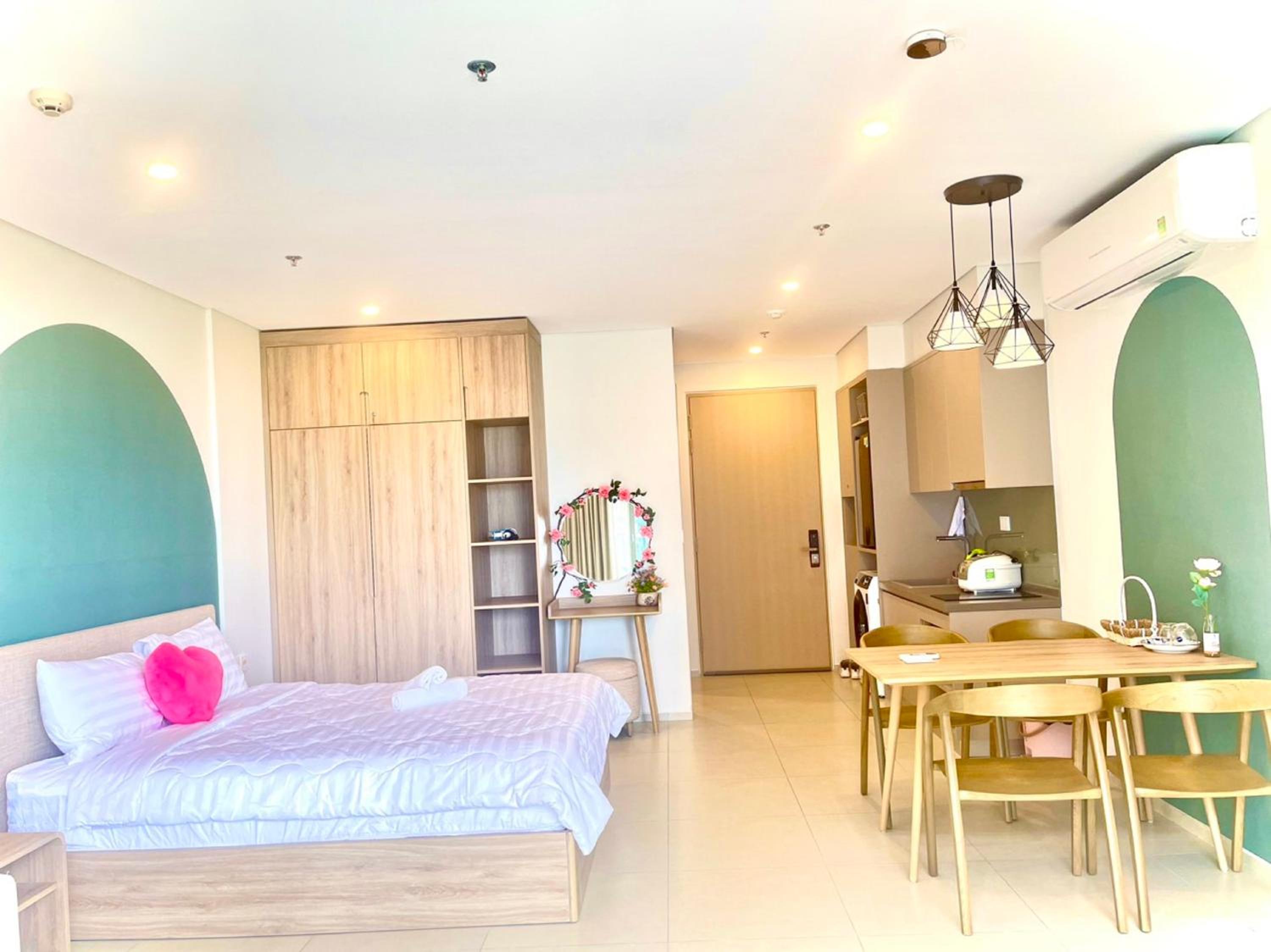 Studio Apartment - Photo 26