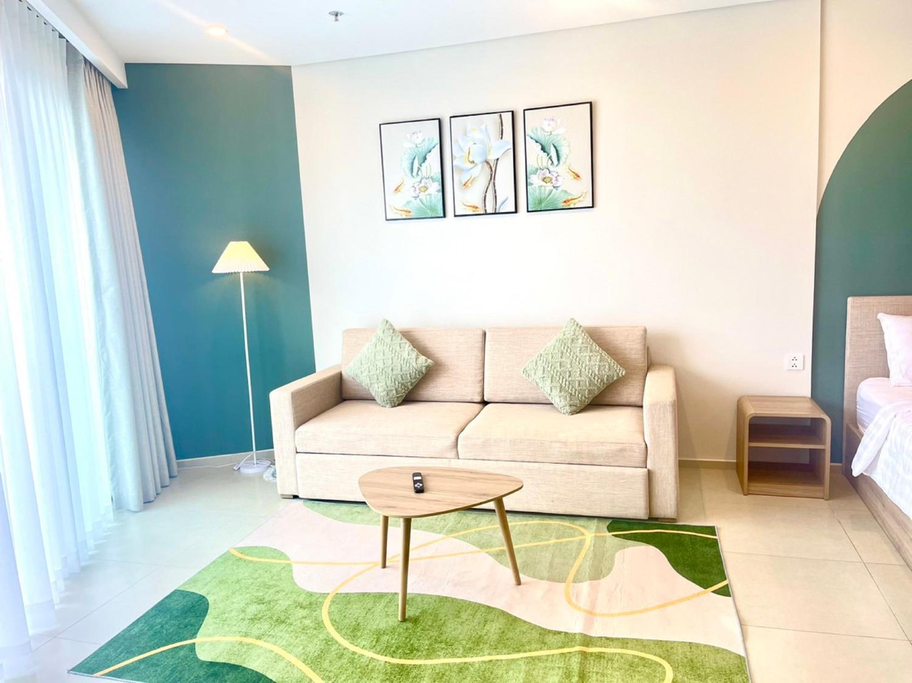 Studio Apartment - Photo 2