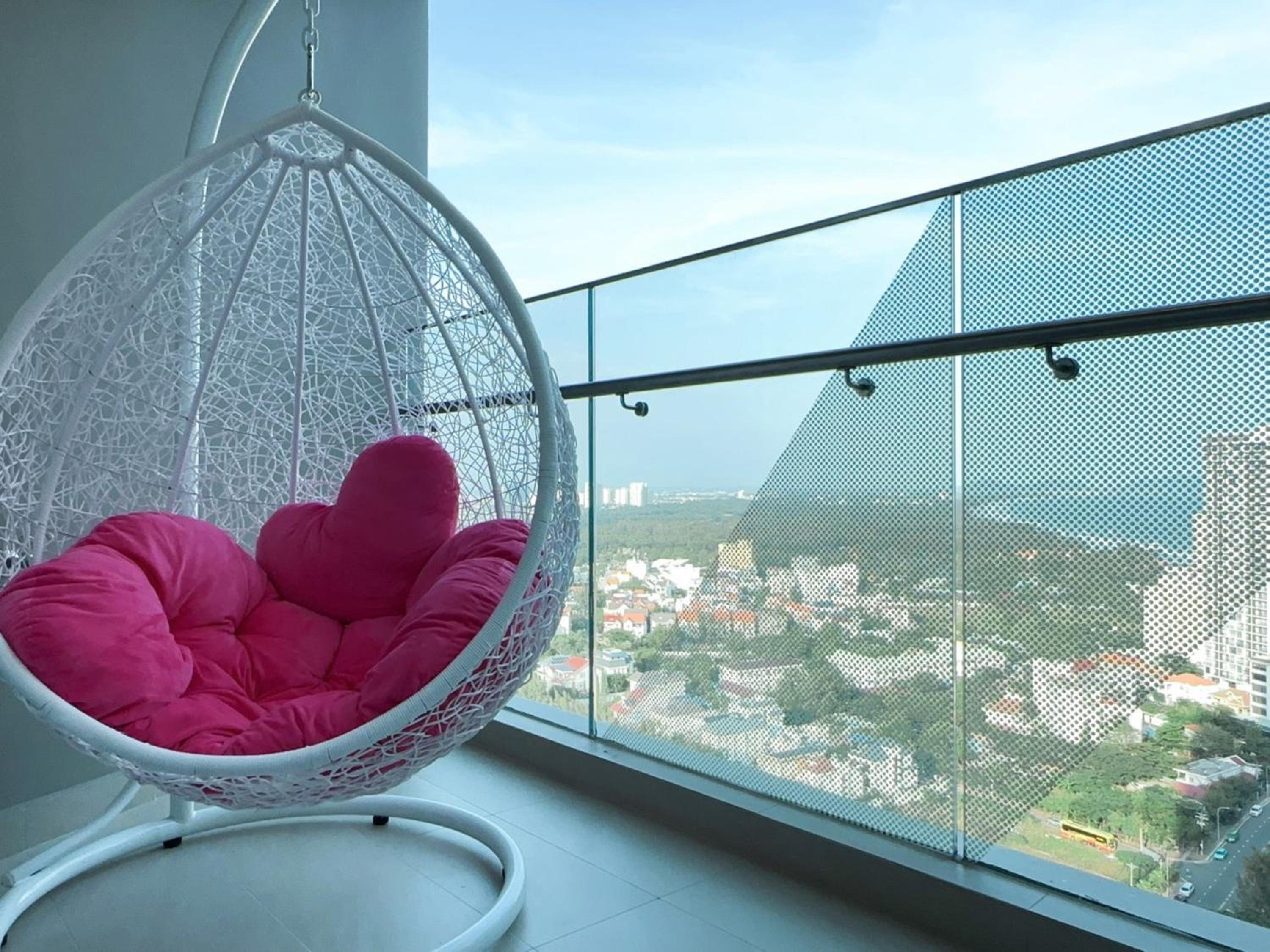 Studio Apartment - Photo 28
