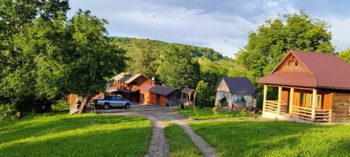 Double Room with Mountain View - Photo 3