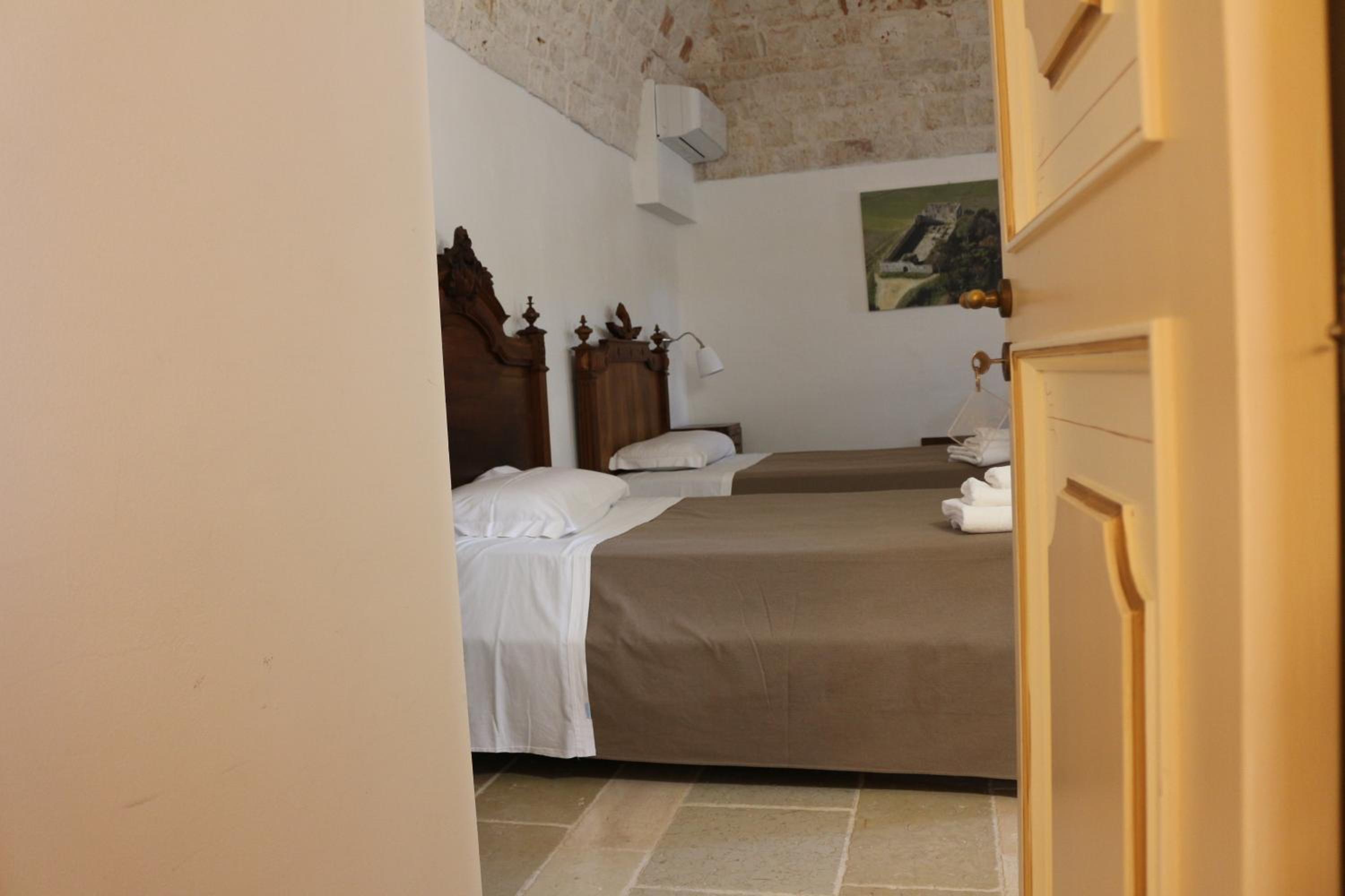 Two-Bedroom Apartment - Photo 10
