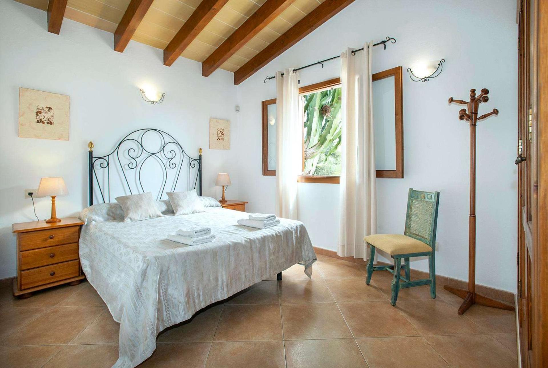 Villa de Cuatro Habitaciones