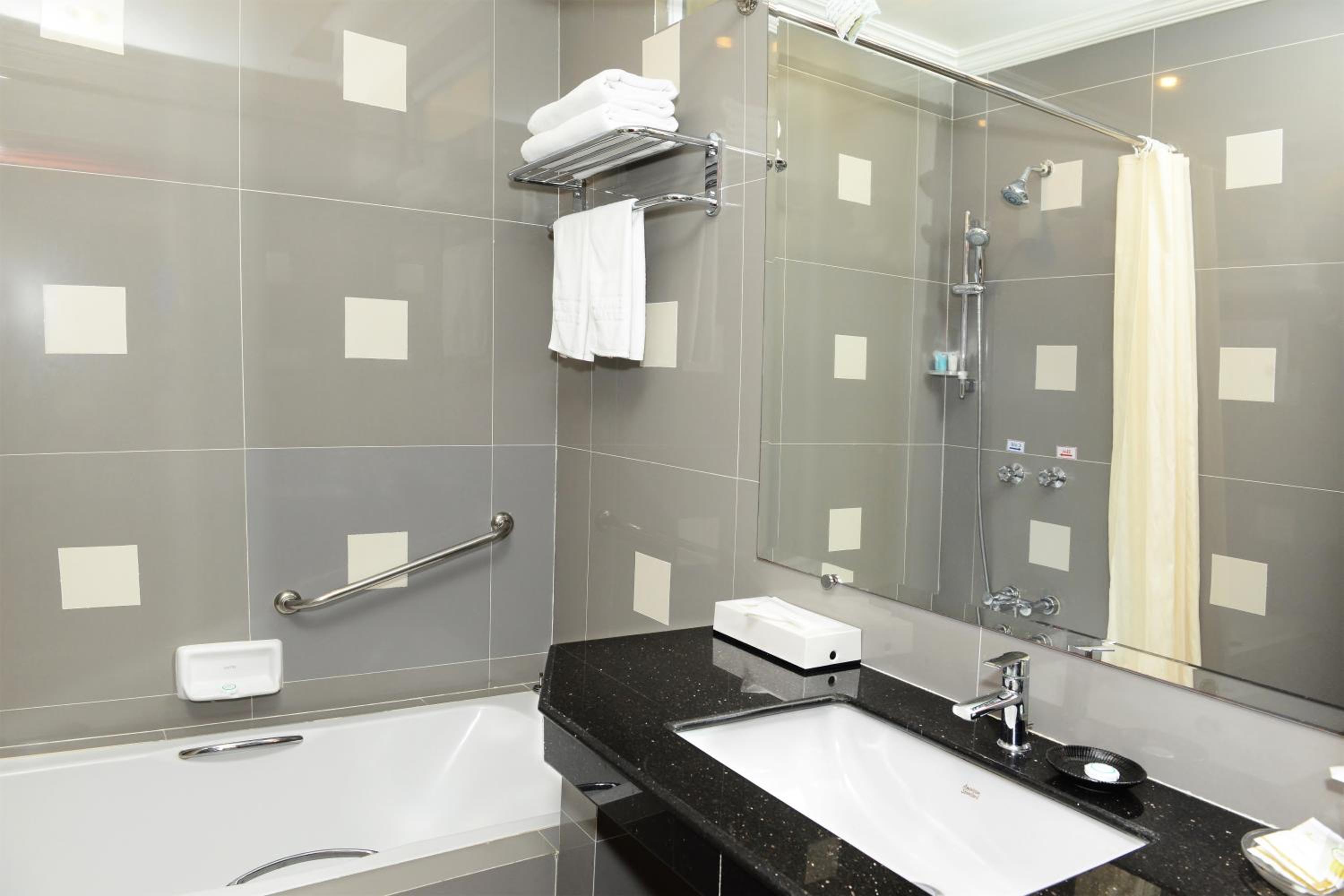 Superior Double or Twin Room without Window - Photo 2