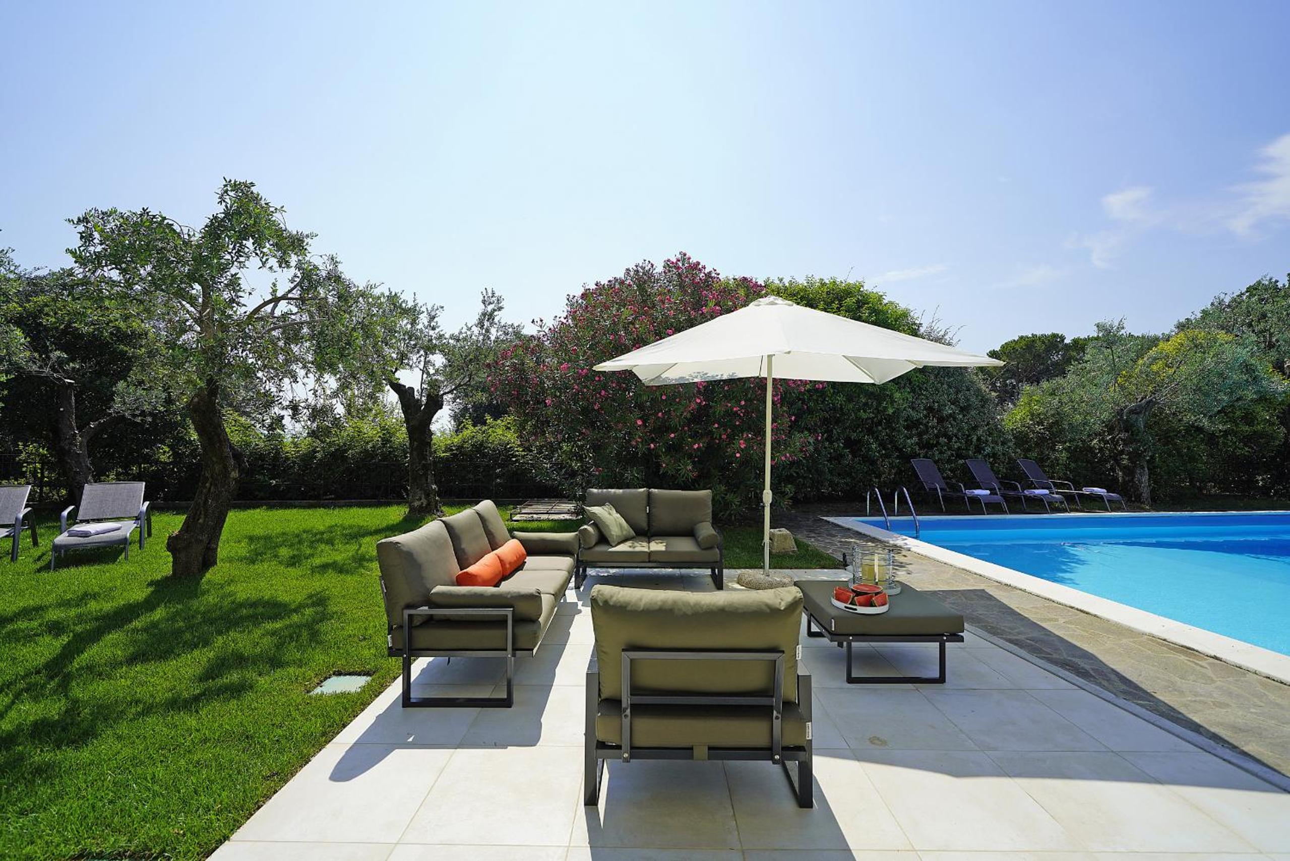 Villa with Private Pool photo 3