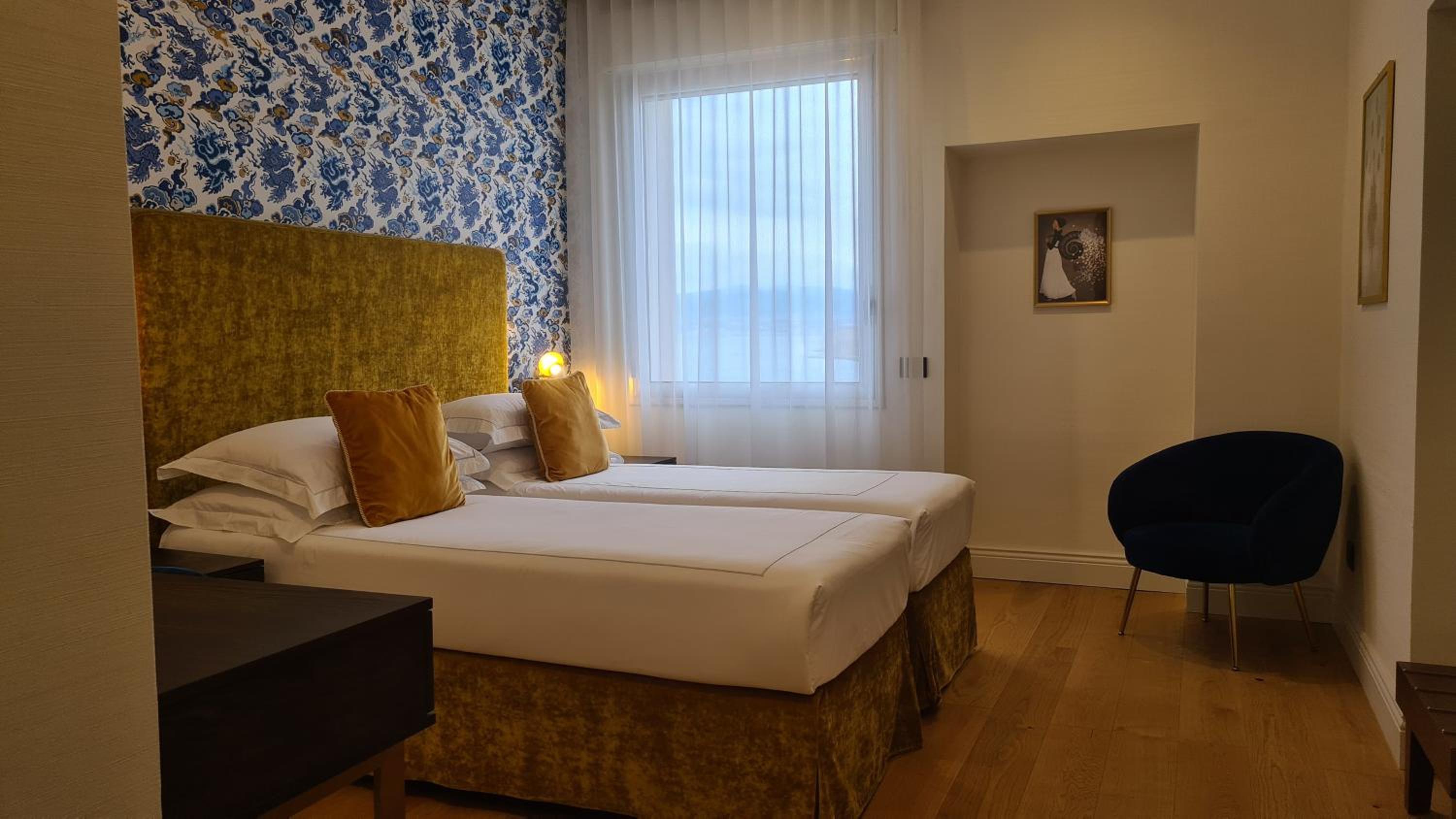 Deluxe Twin Room - Photo 1
