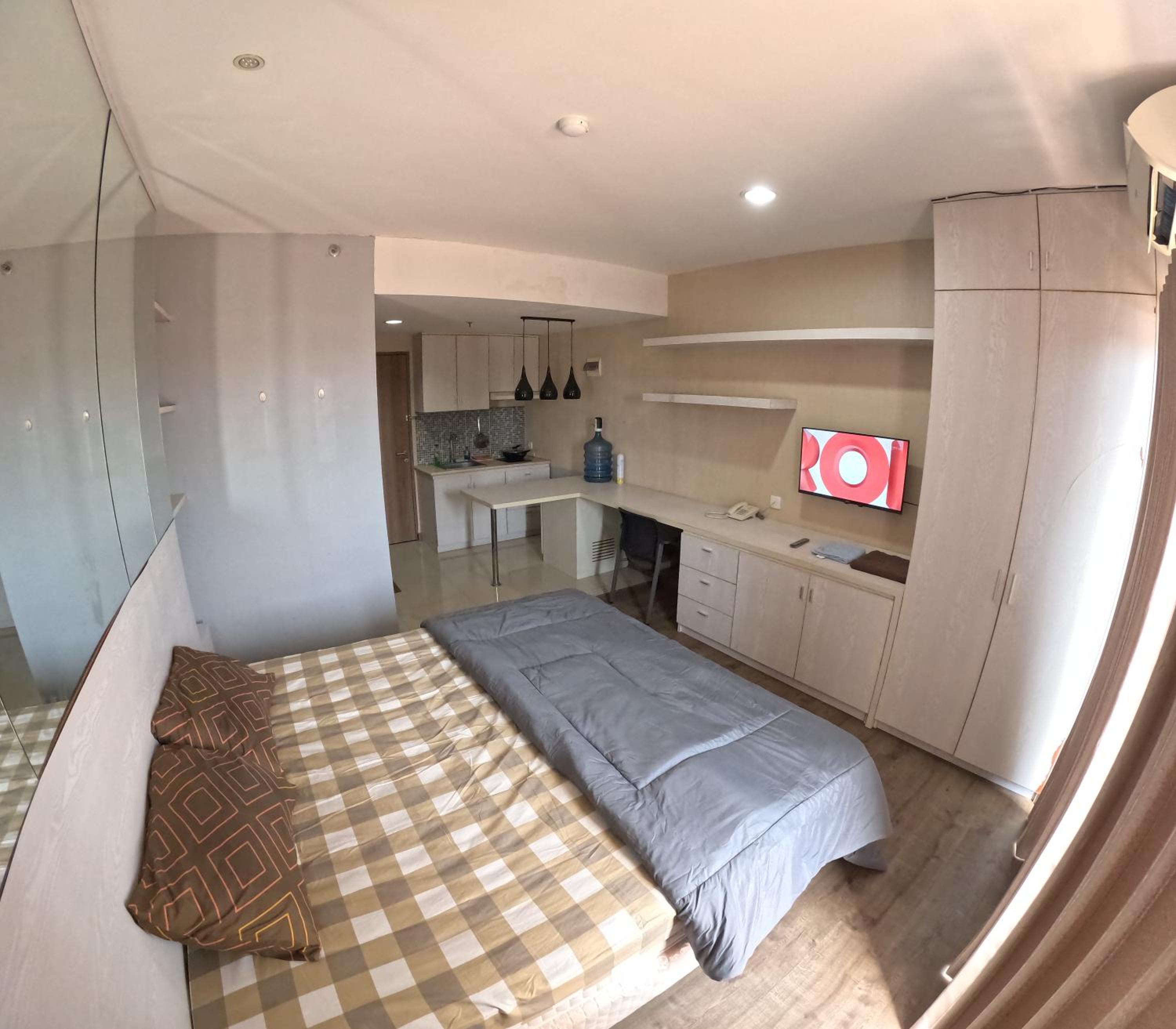 Studio Apartment photo 2