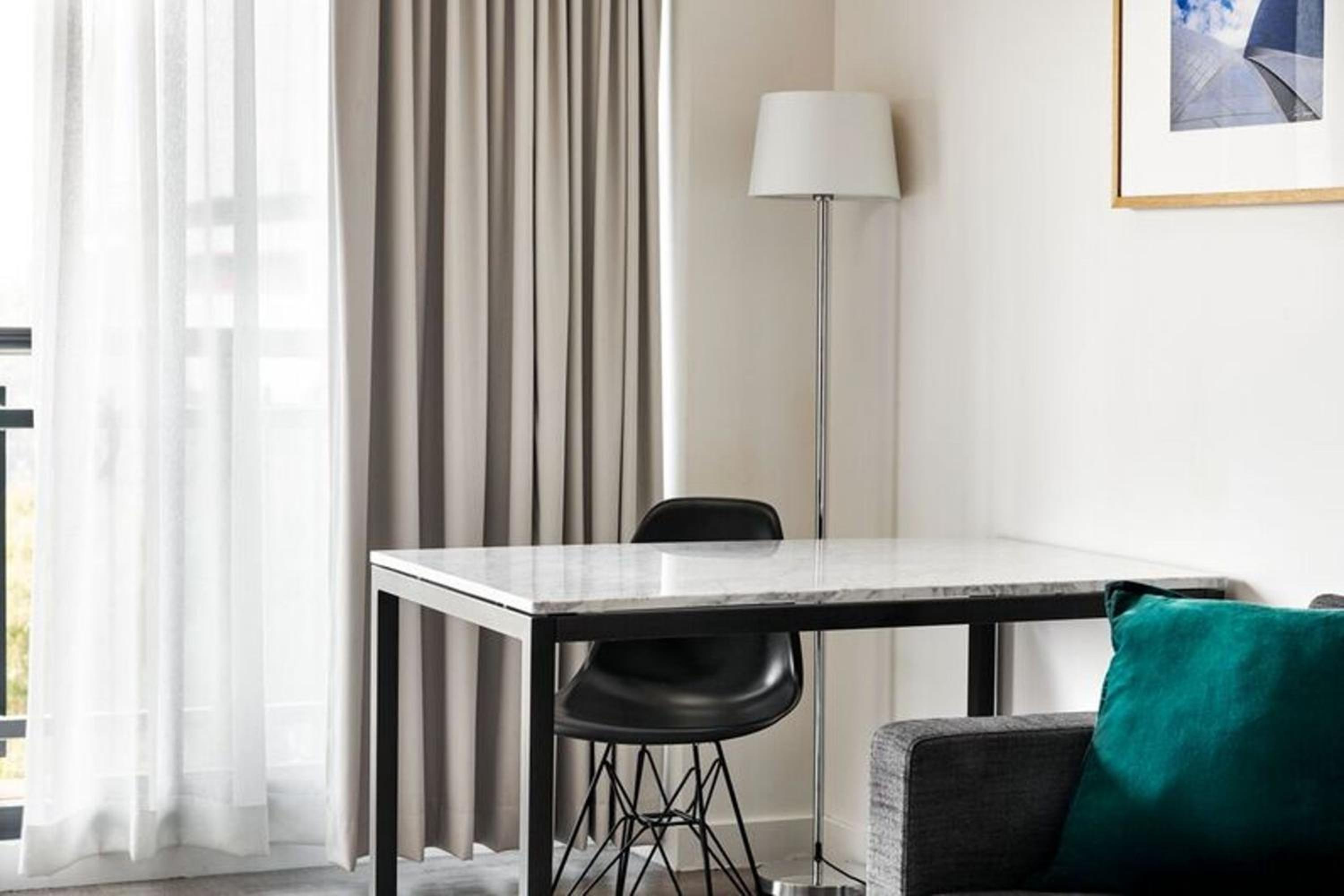 Loft Suite, Bi-Level Loft, In Loft: 1 King, Skyline View