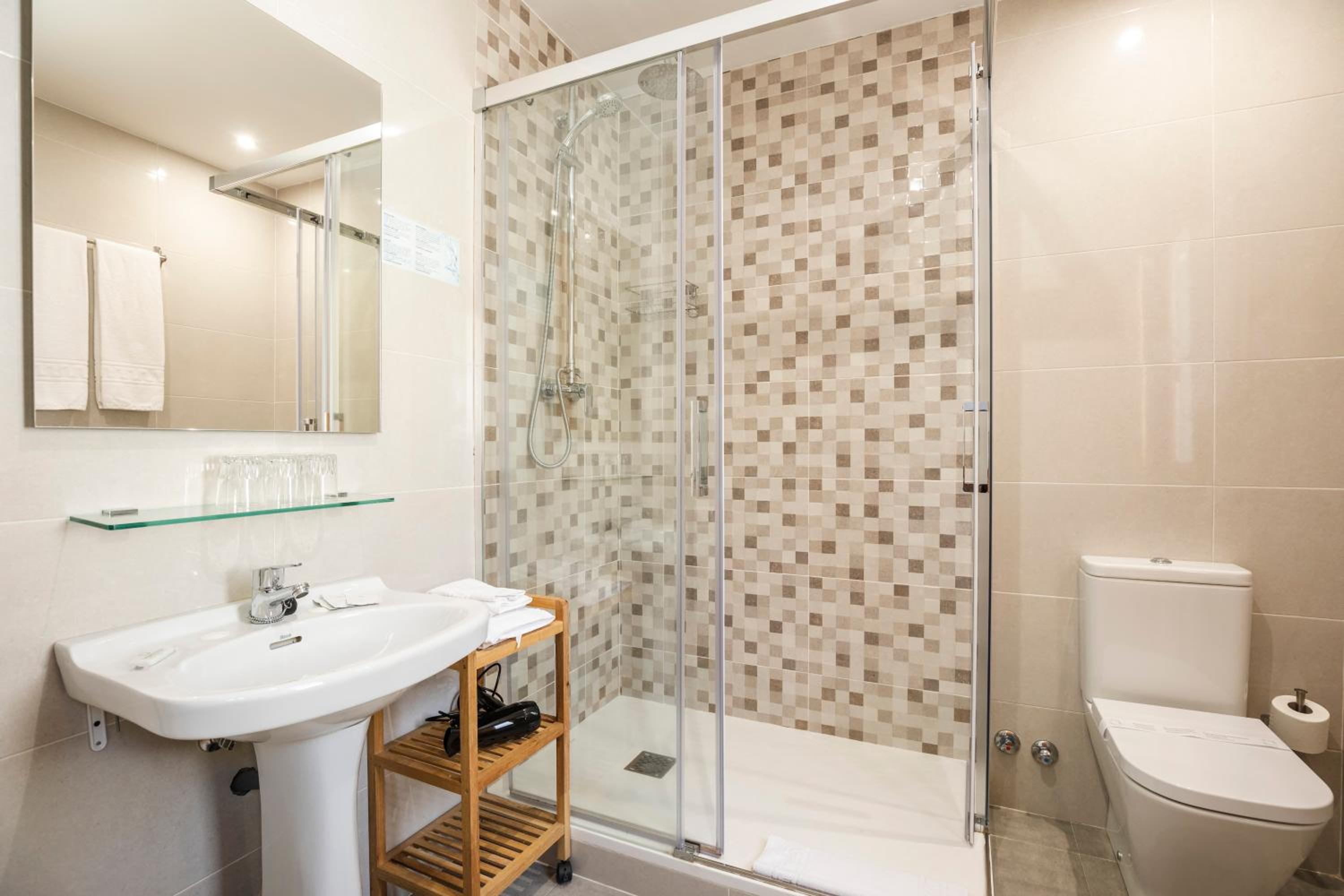 Triple Room - Photo 2
