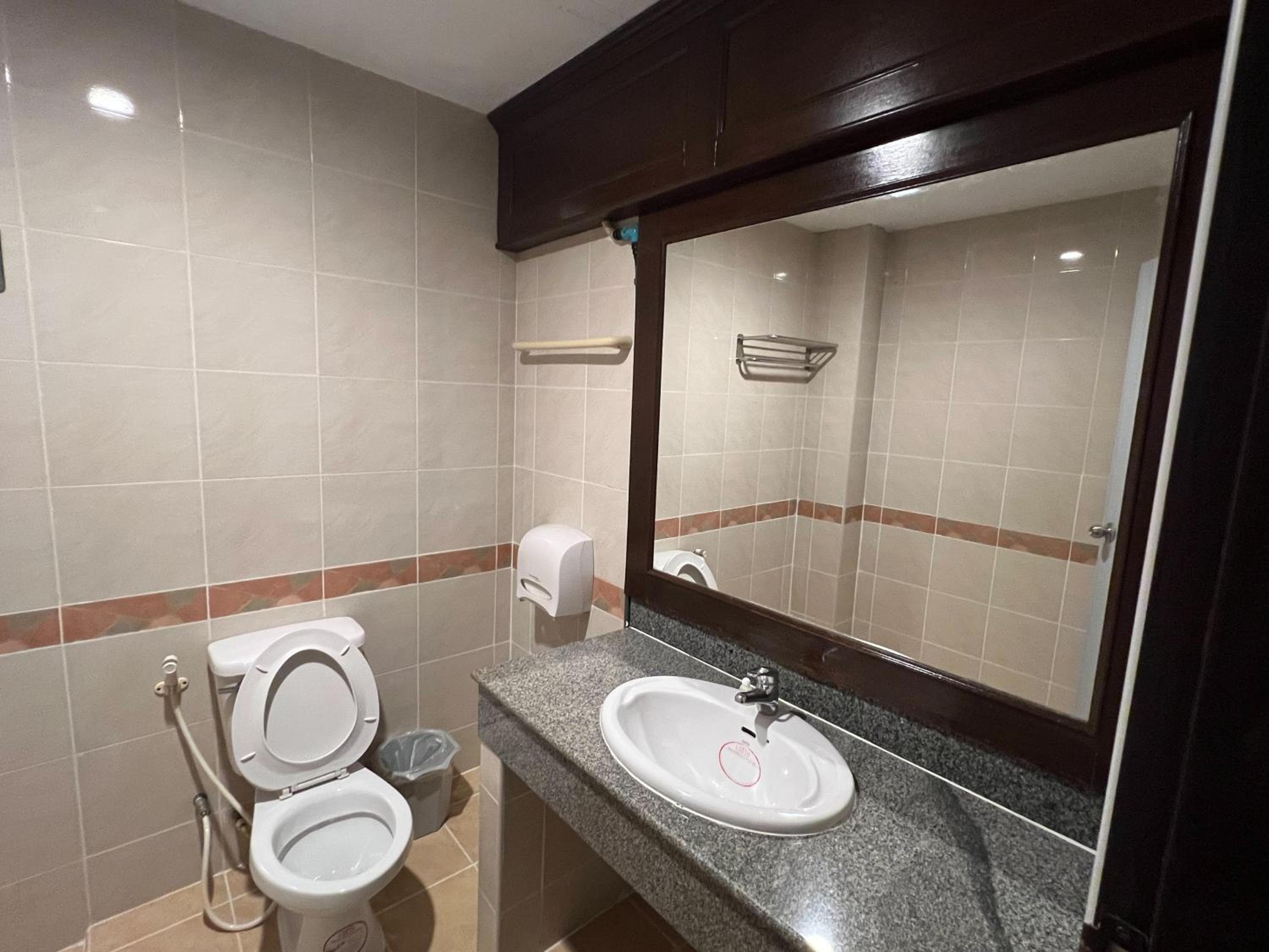 Triple Room with Balcony - Photo 2
