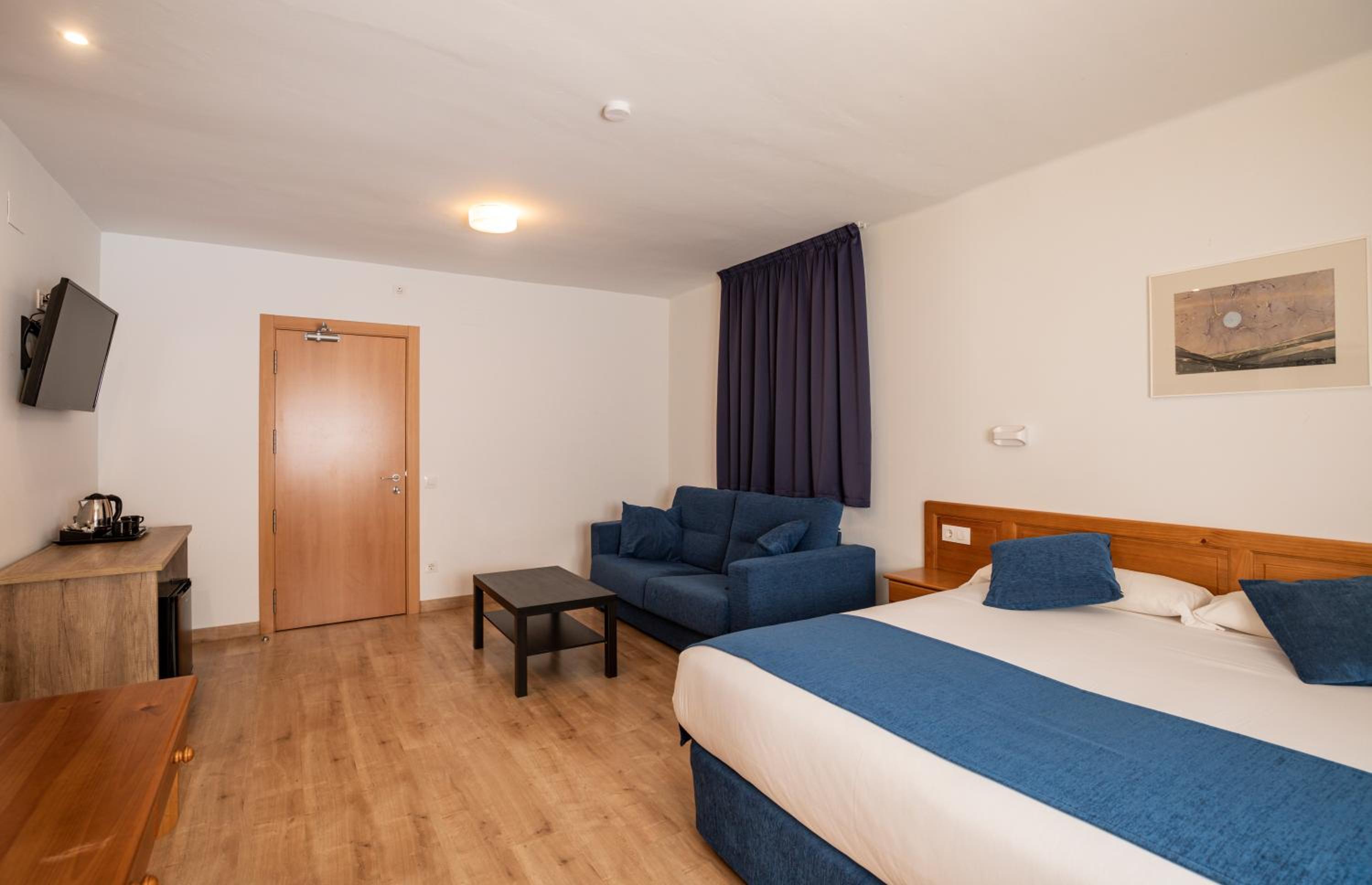 Junior Suite - Photo 12
