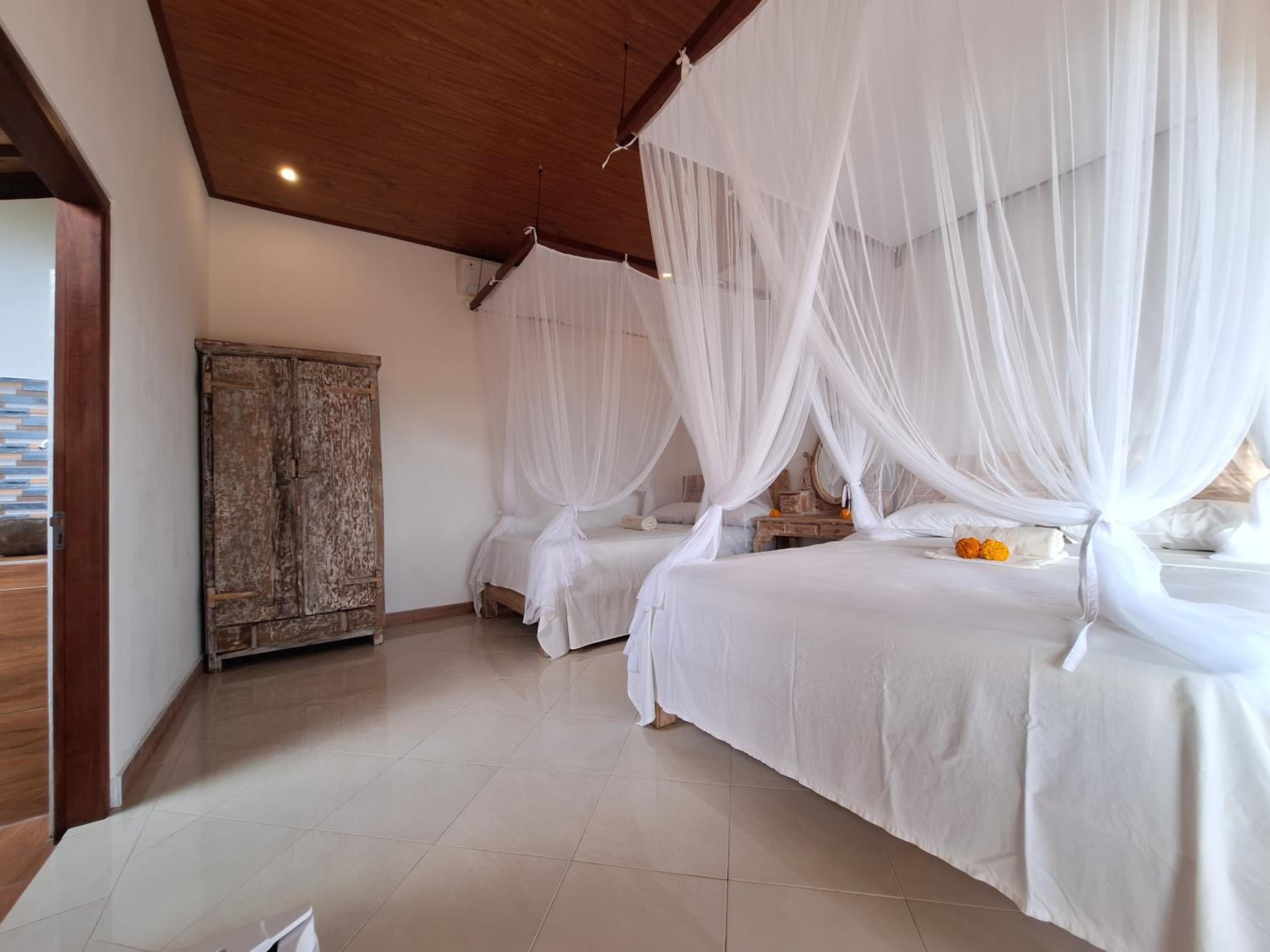 Villa with Sea View