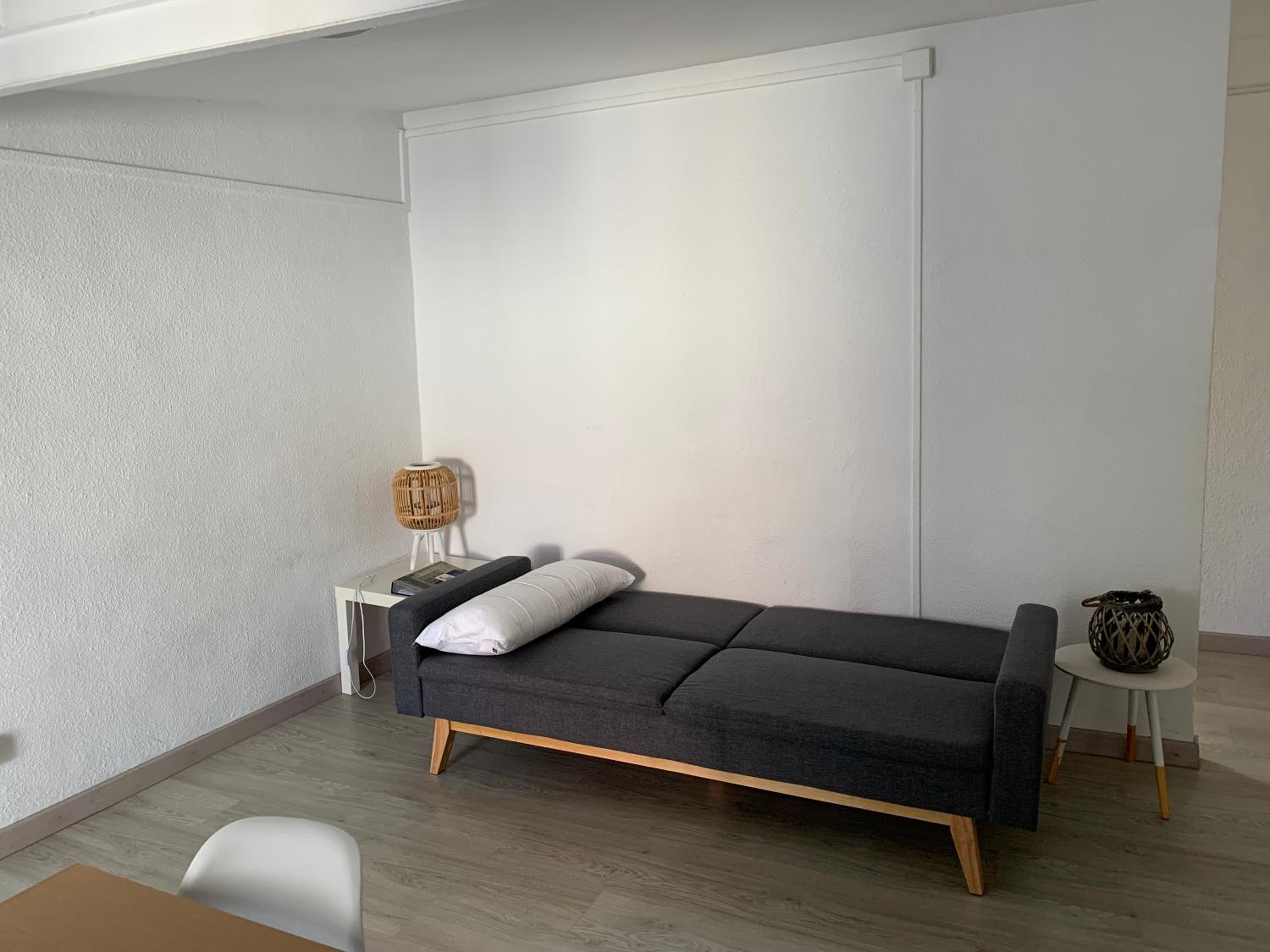 Two-Bedroom Apartment (4th floor) photo 3