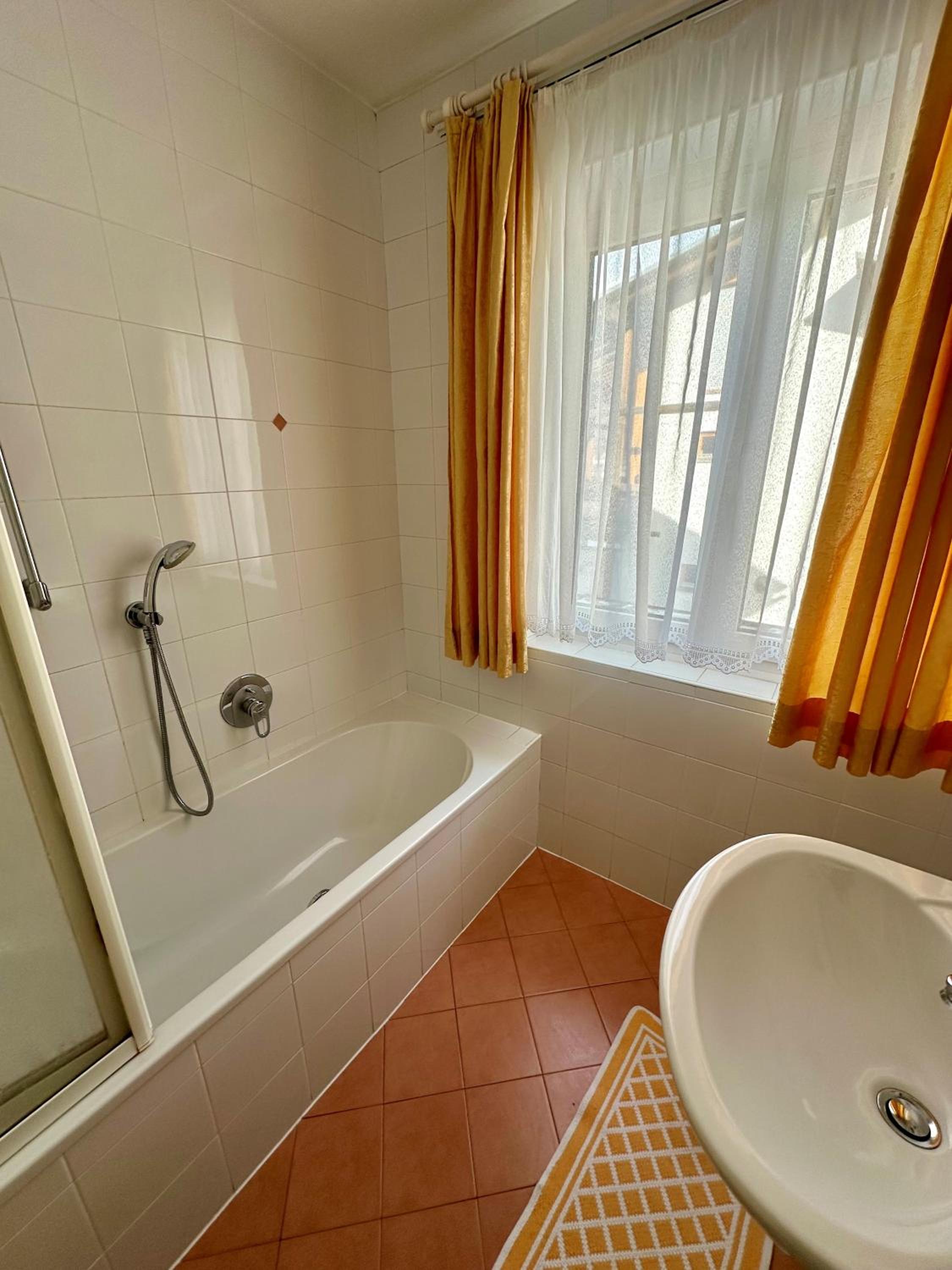 Budget Single Room photo 3