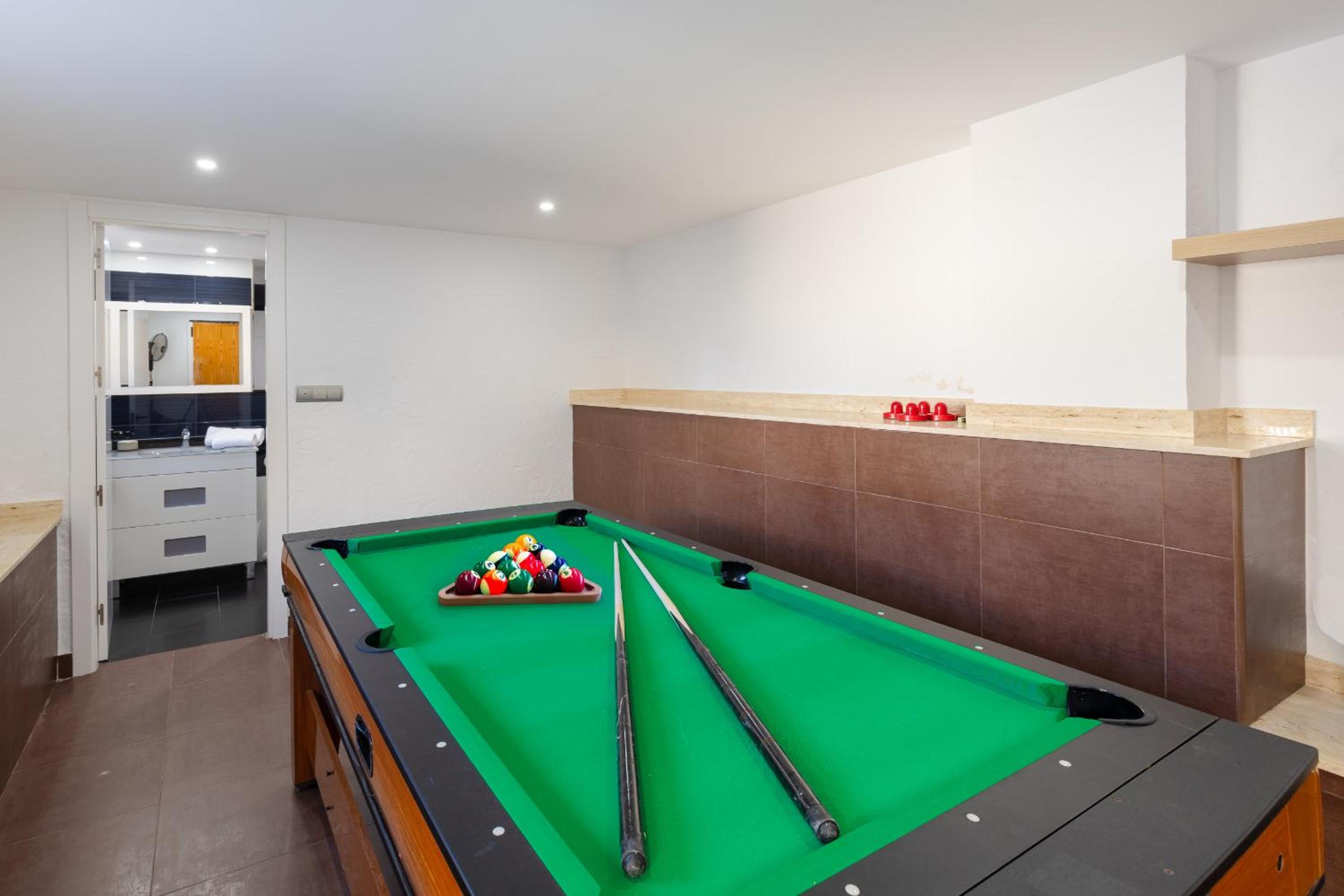 Villa photo 2