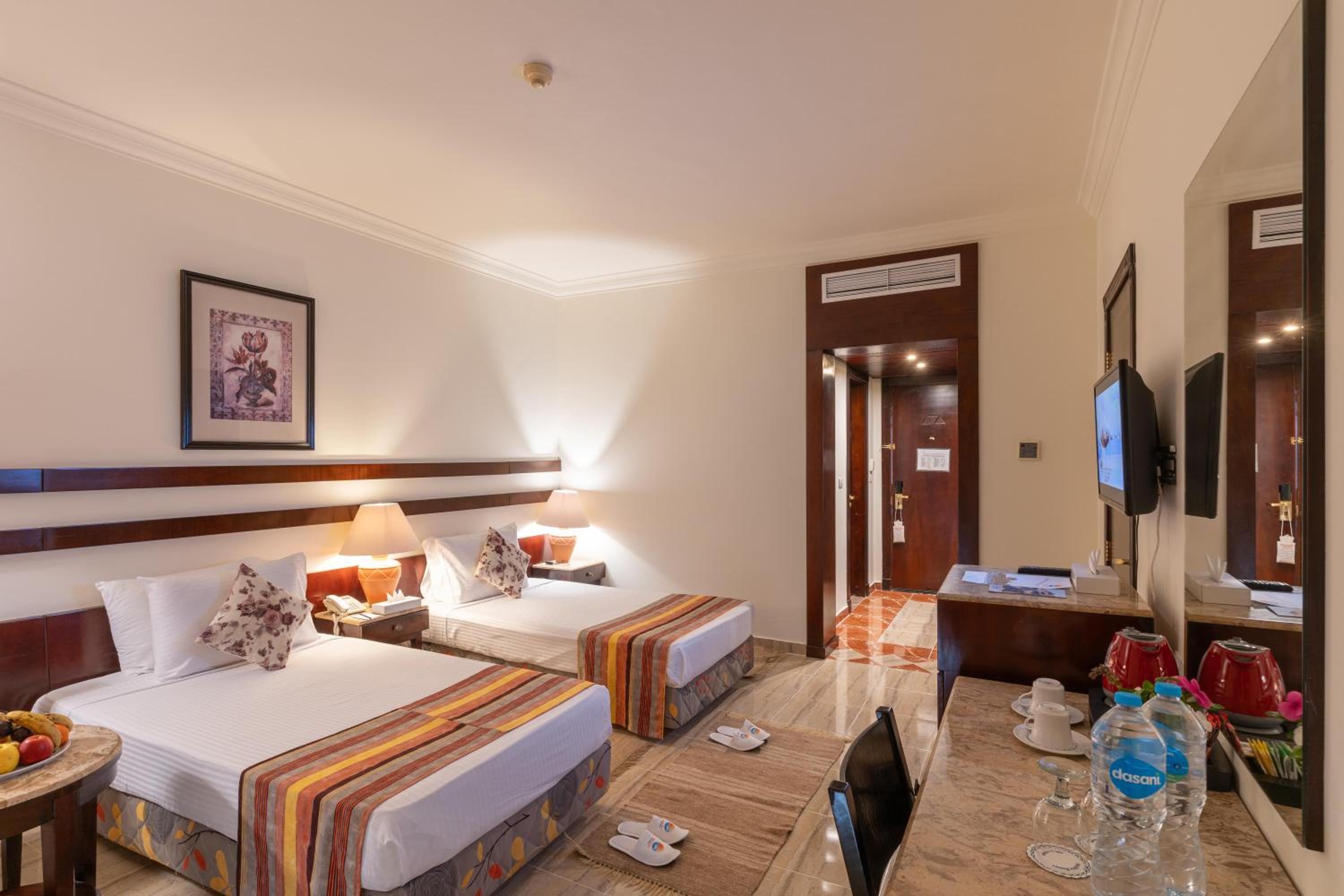 Double Room with Sea View photo 3