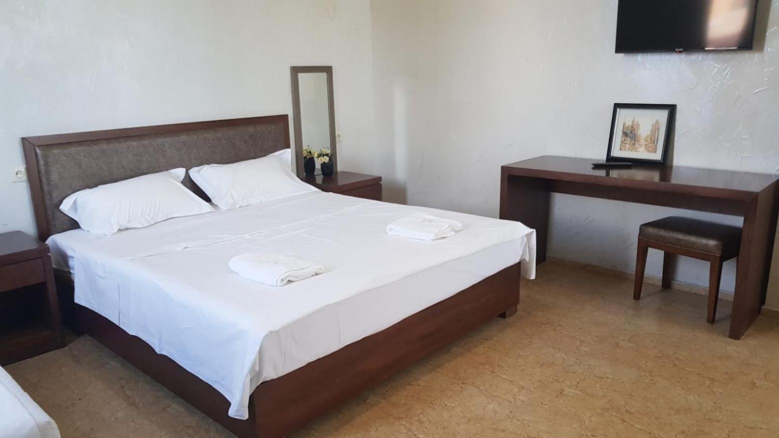 Triple Room with Pool View