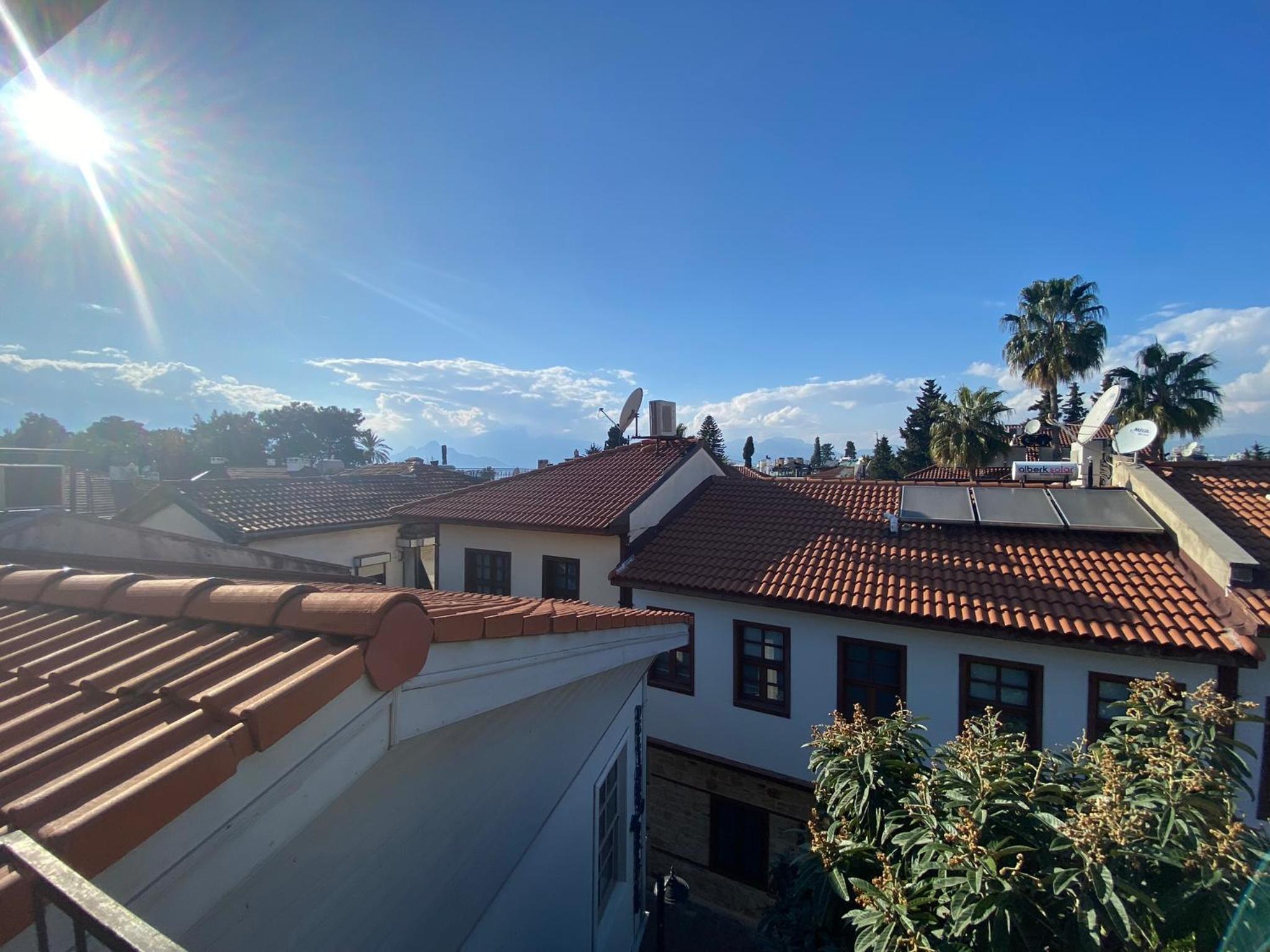 Apartment with Balcony photo 2