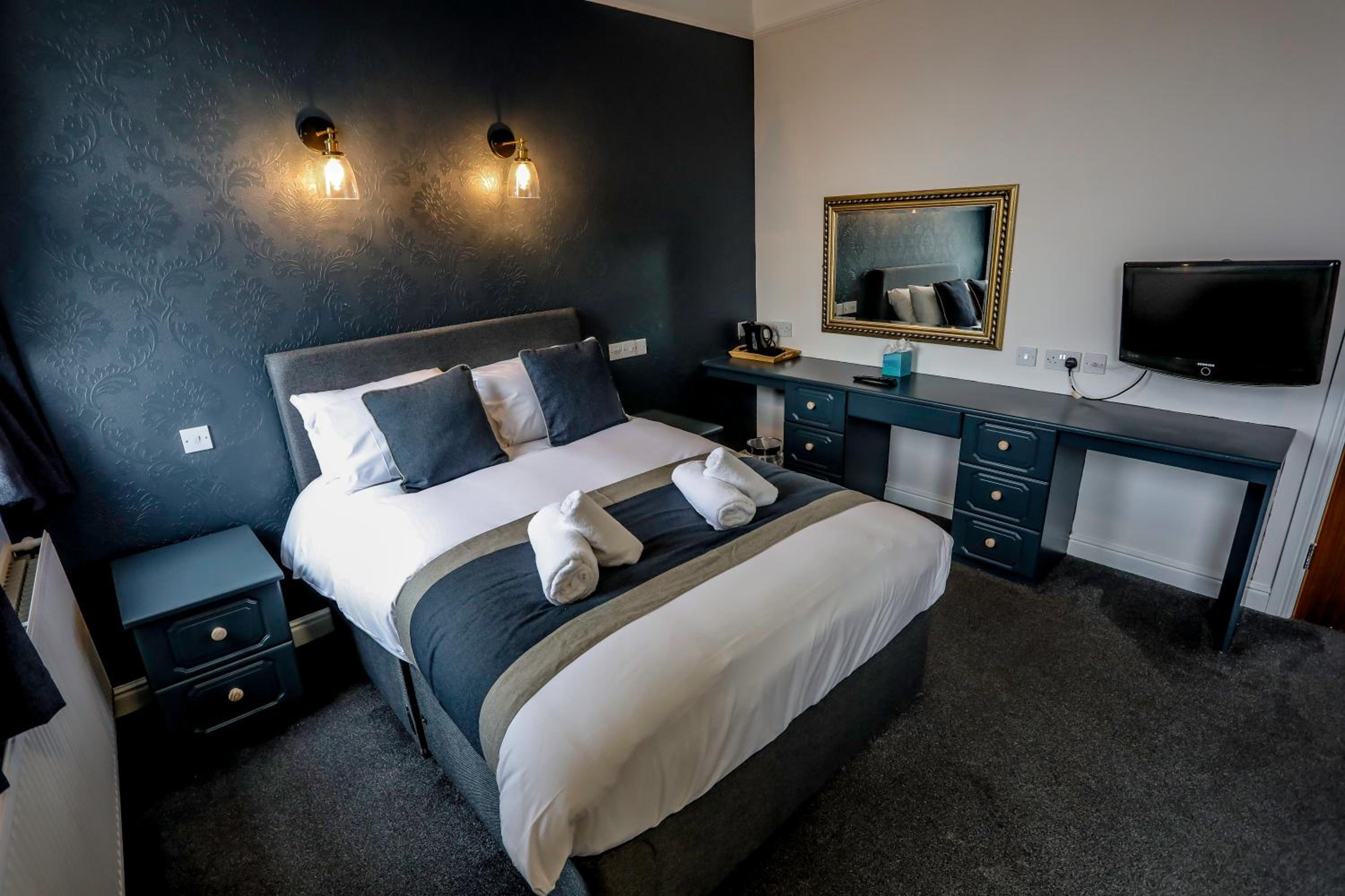 Double Room - Photo 2